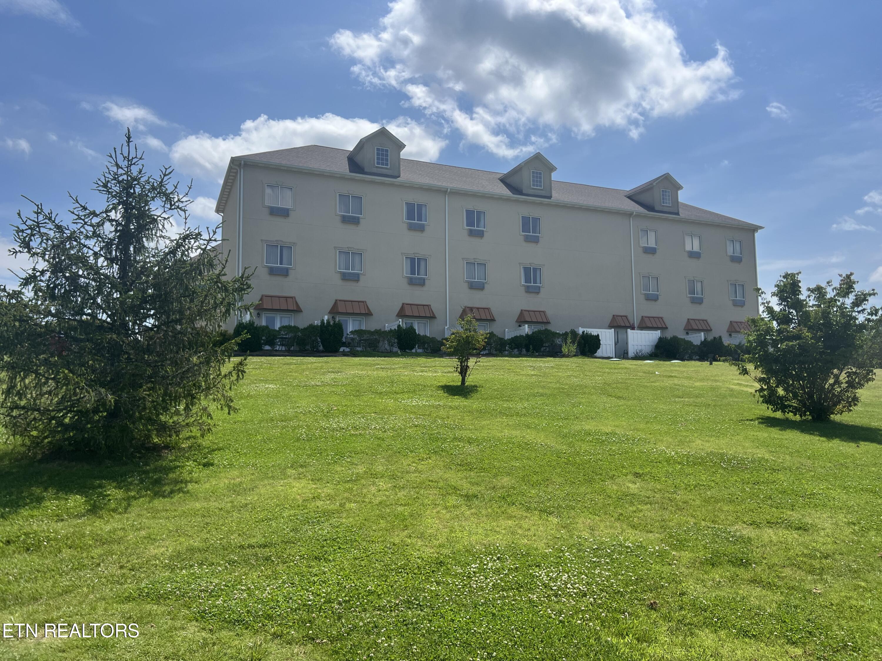 121 Links Court Tazewell TN 37879