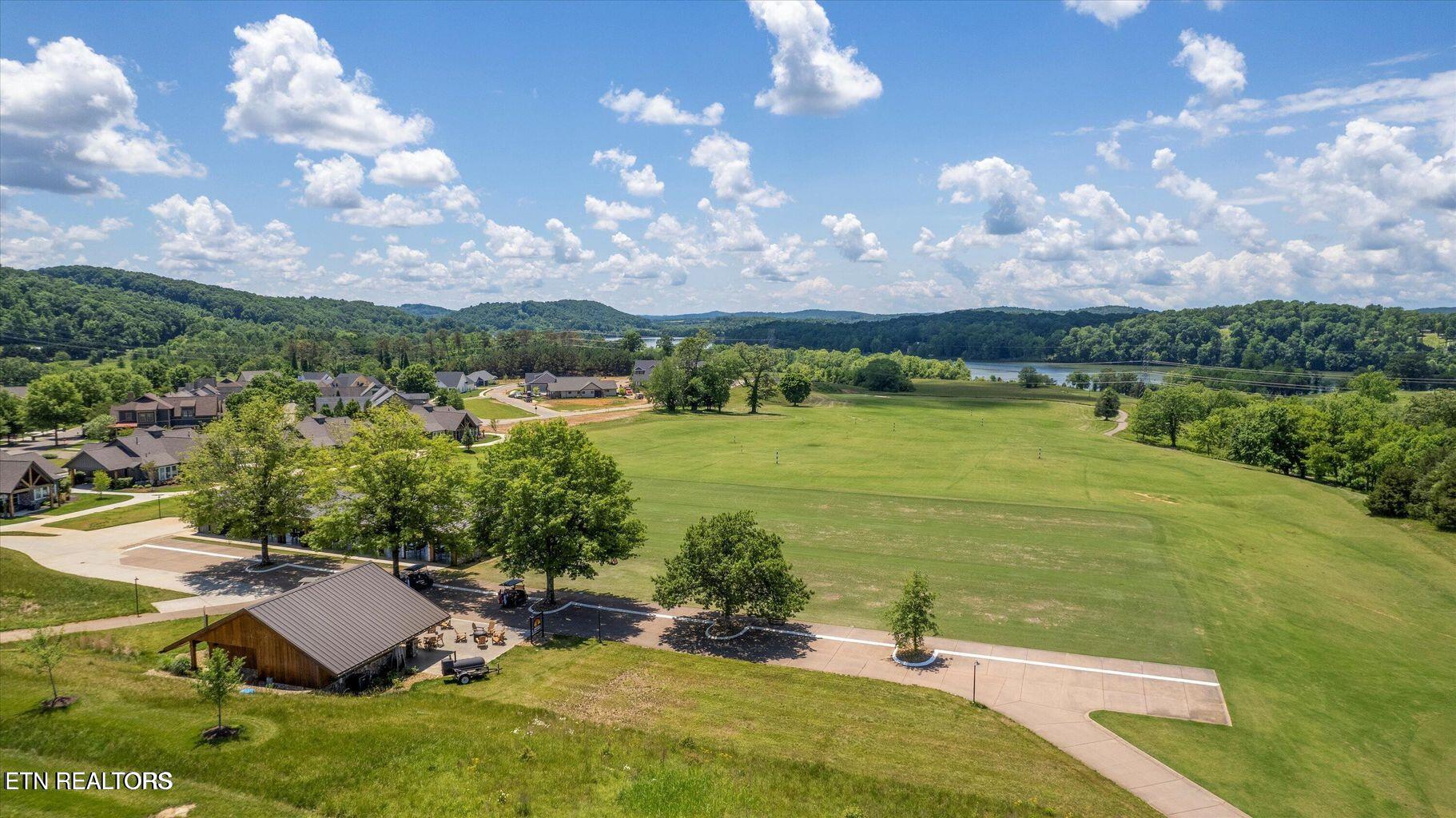 2705 Chestnut Lane Loudon TN 37774