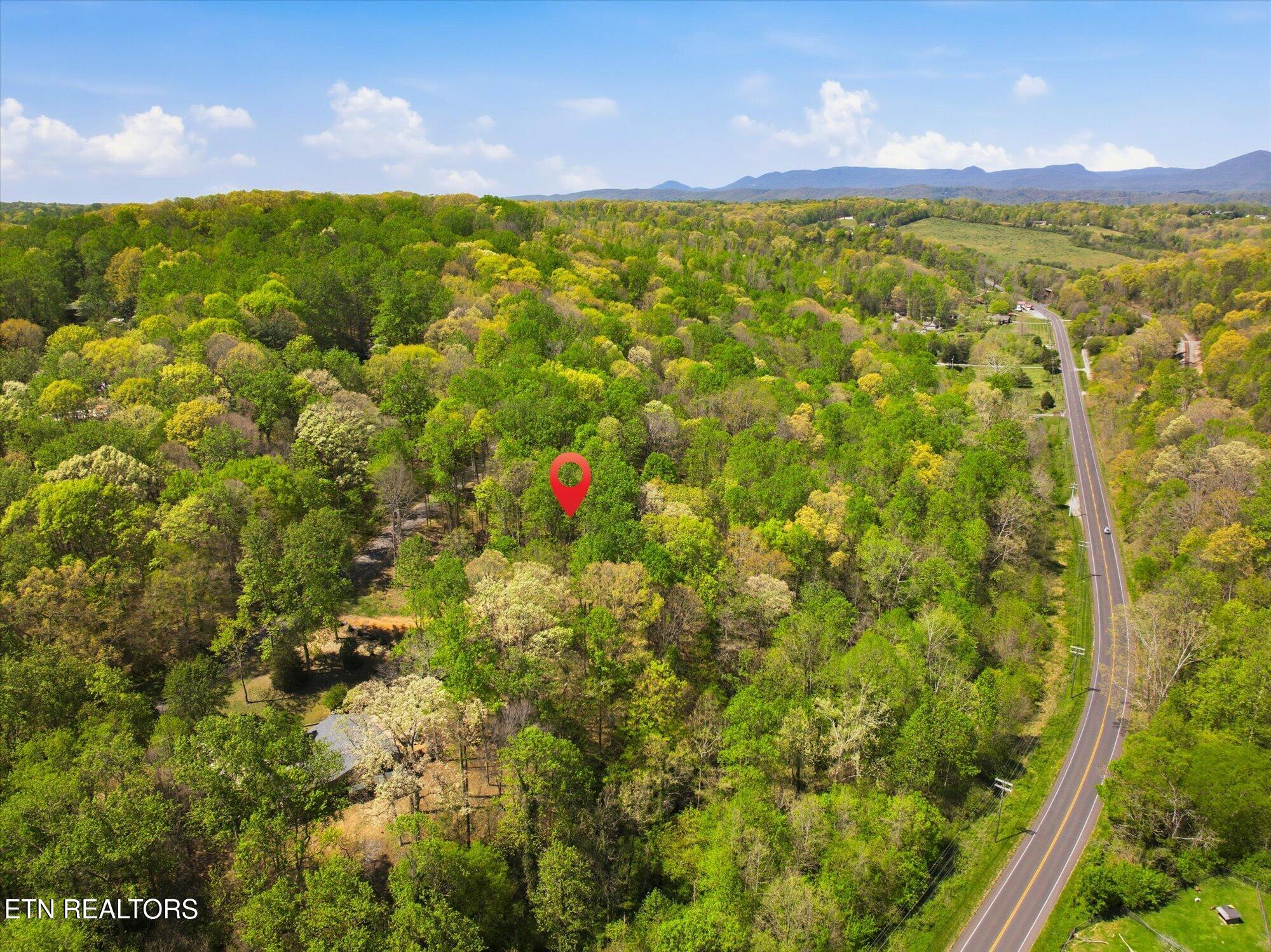 Skyline Drive Clinton TN 37716