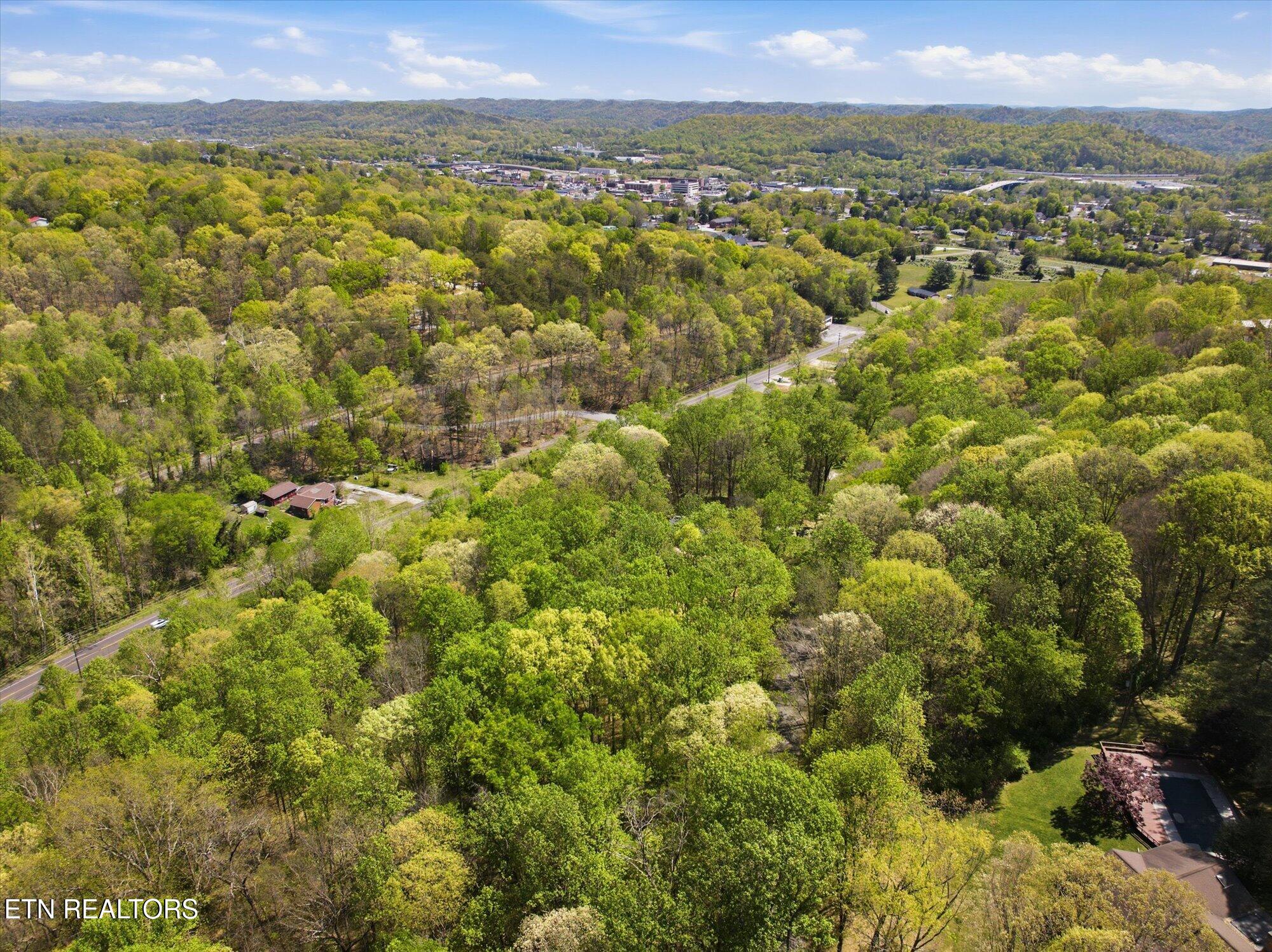 Skyline Drive Clinton TN 37716