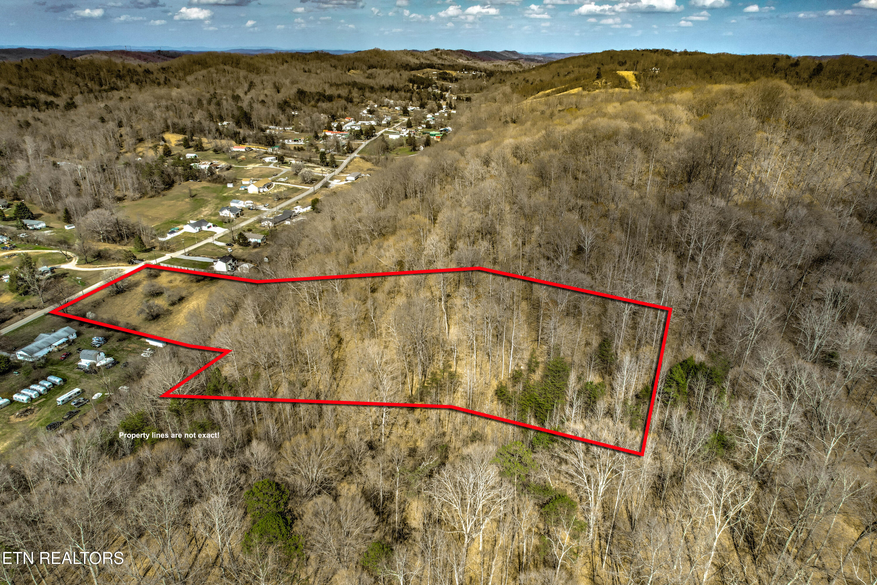 3275 W Wolf Valley Road Clinton TN 37716