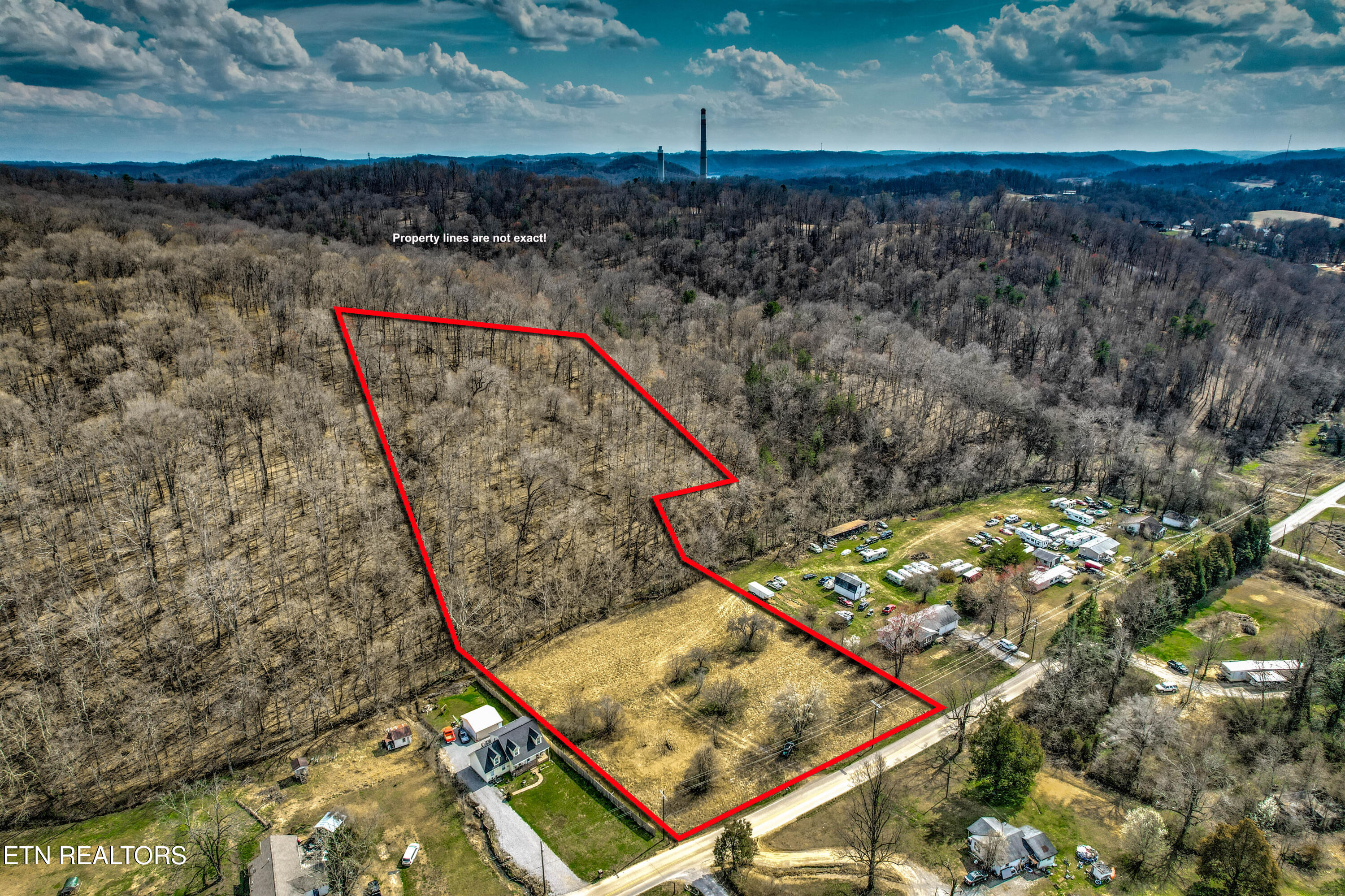 3275 W Wolf Valley Road Clinton TN 37716
