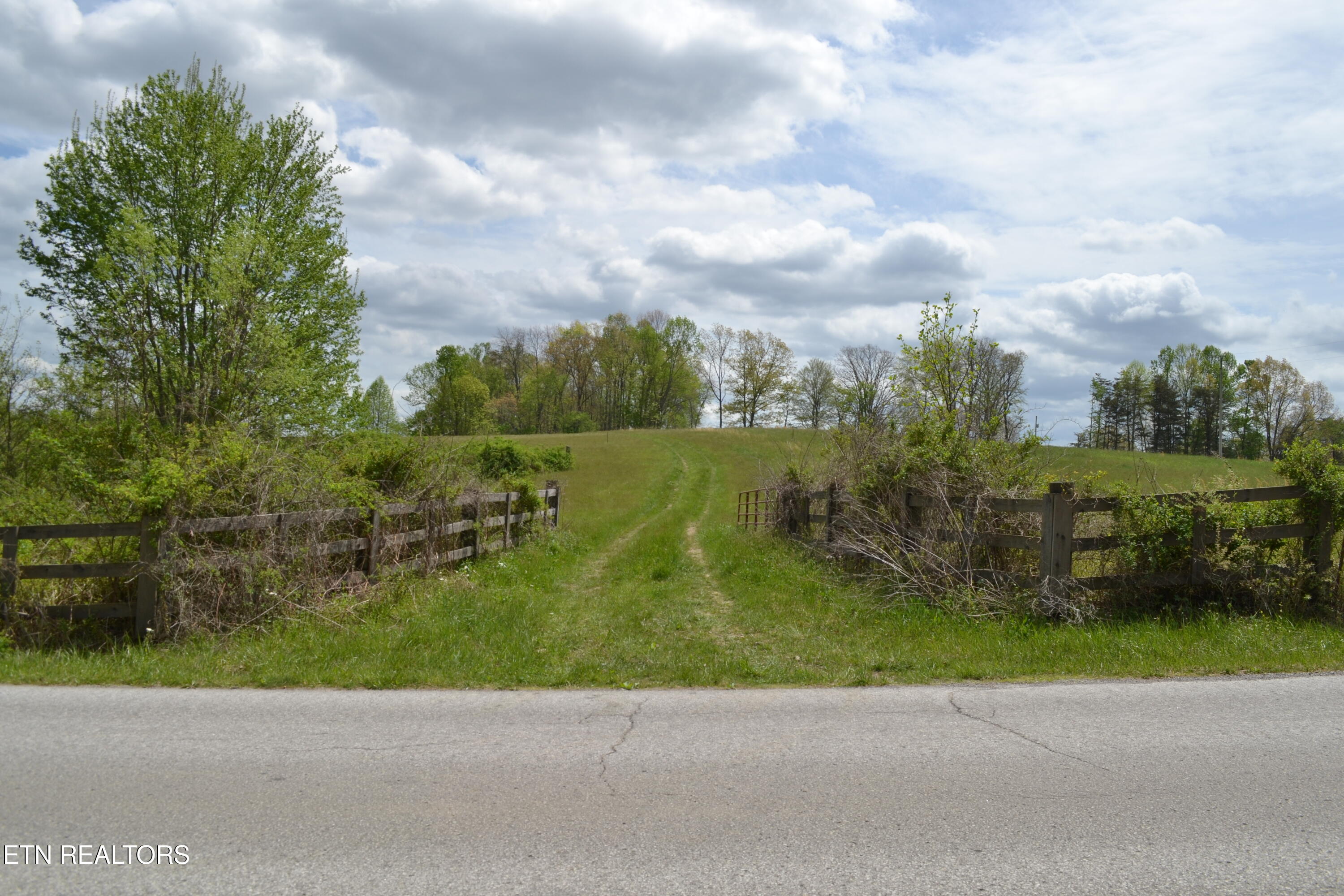 N Of Deer Lodge Highway Deer Lodge TN 37726