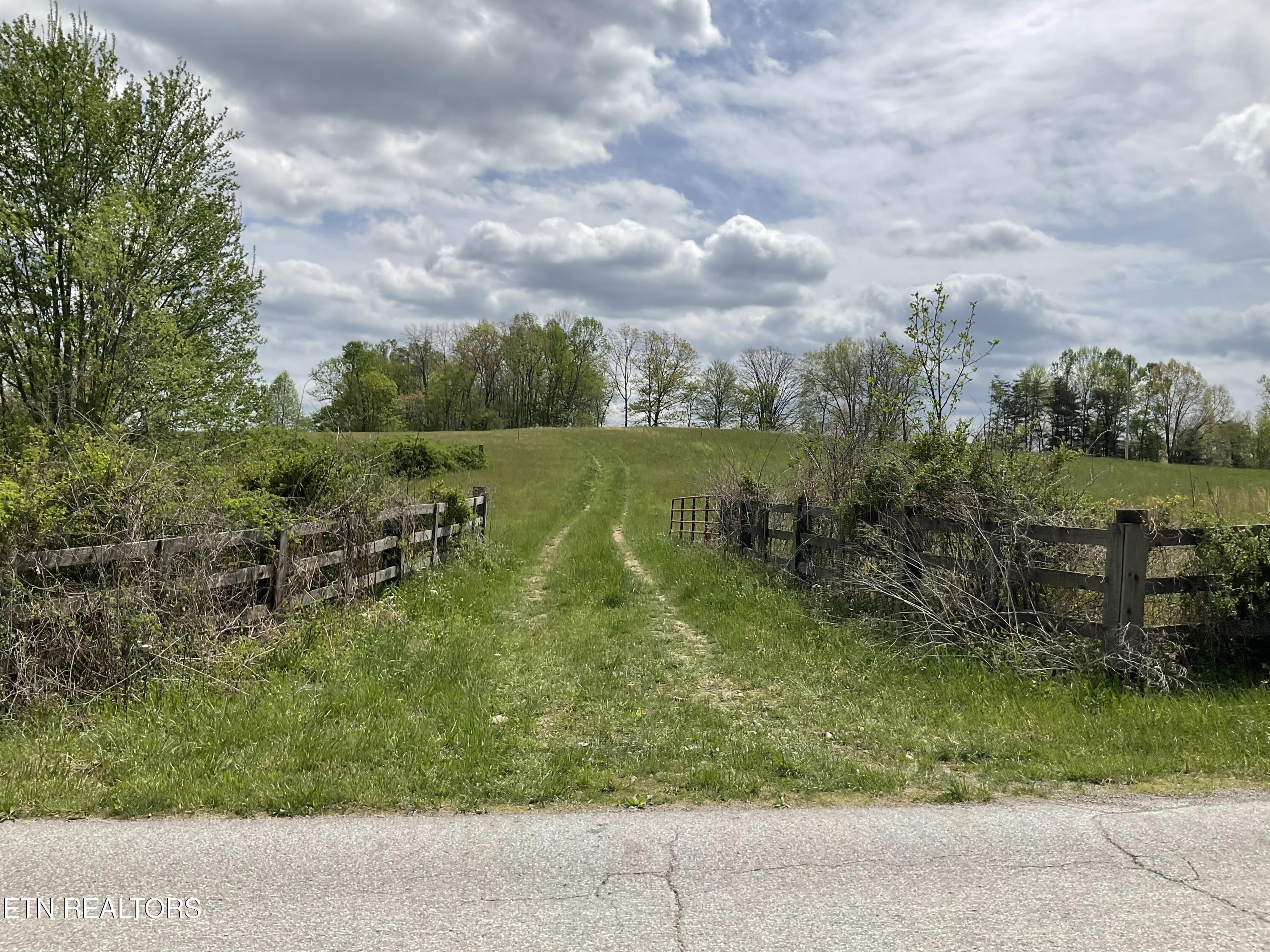 N Of Deer Lodge Highway Deer Lodge TN 37726
