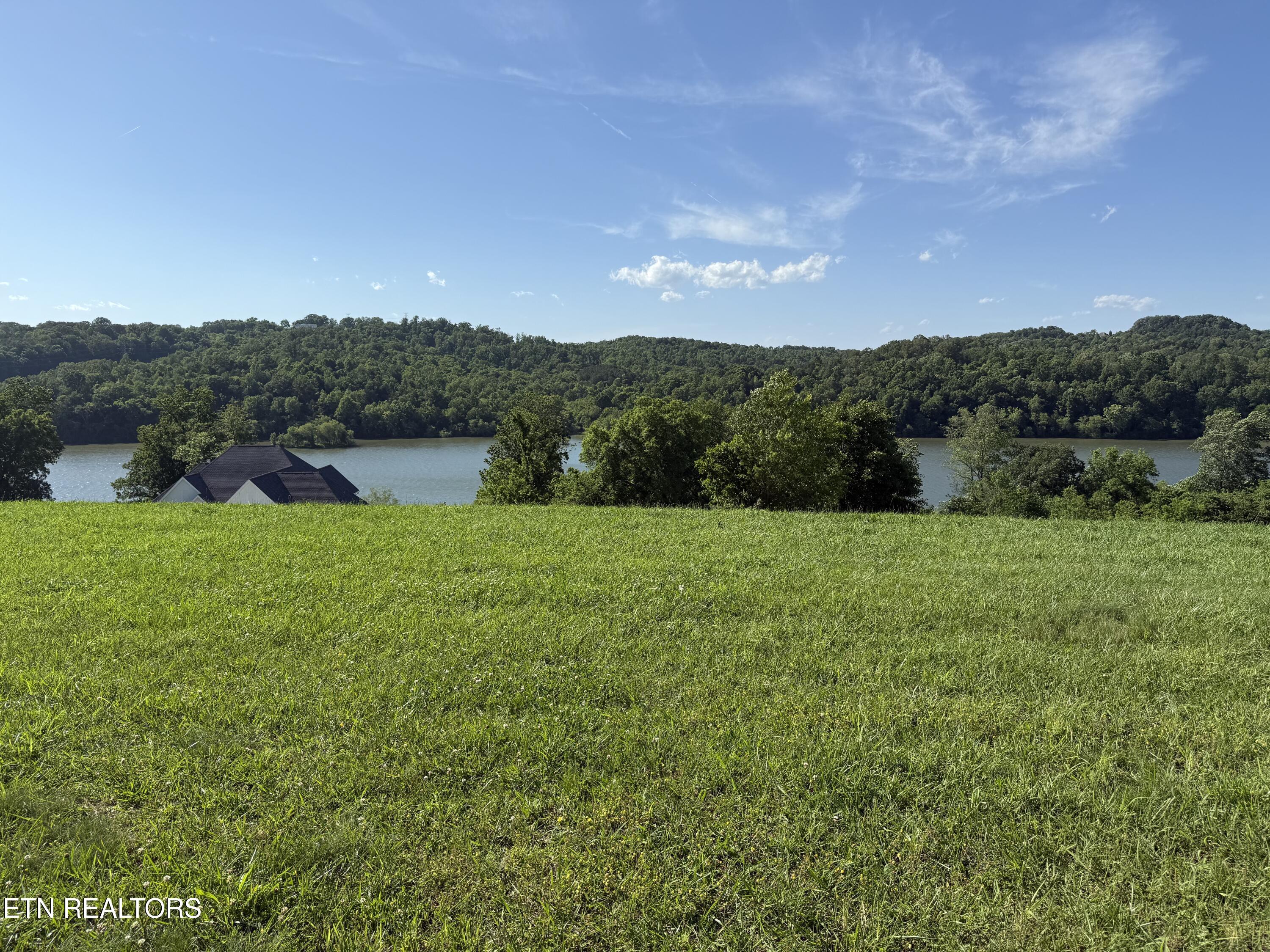 2533 Persimmon Ridge (RDG) Loudon TN 37774
