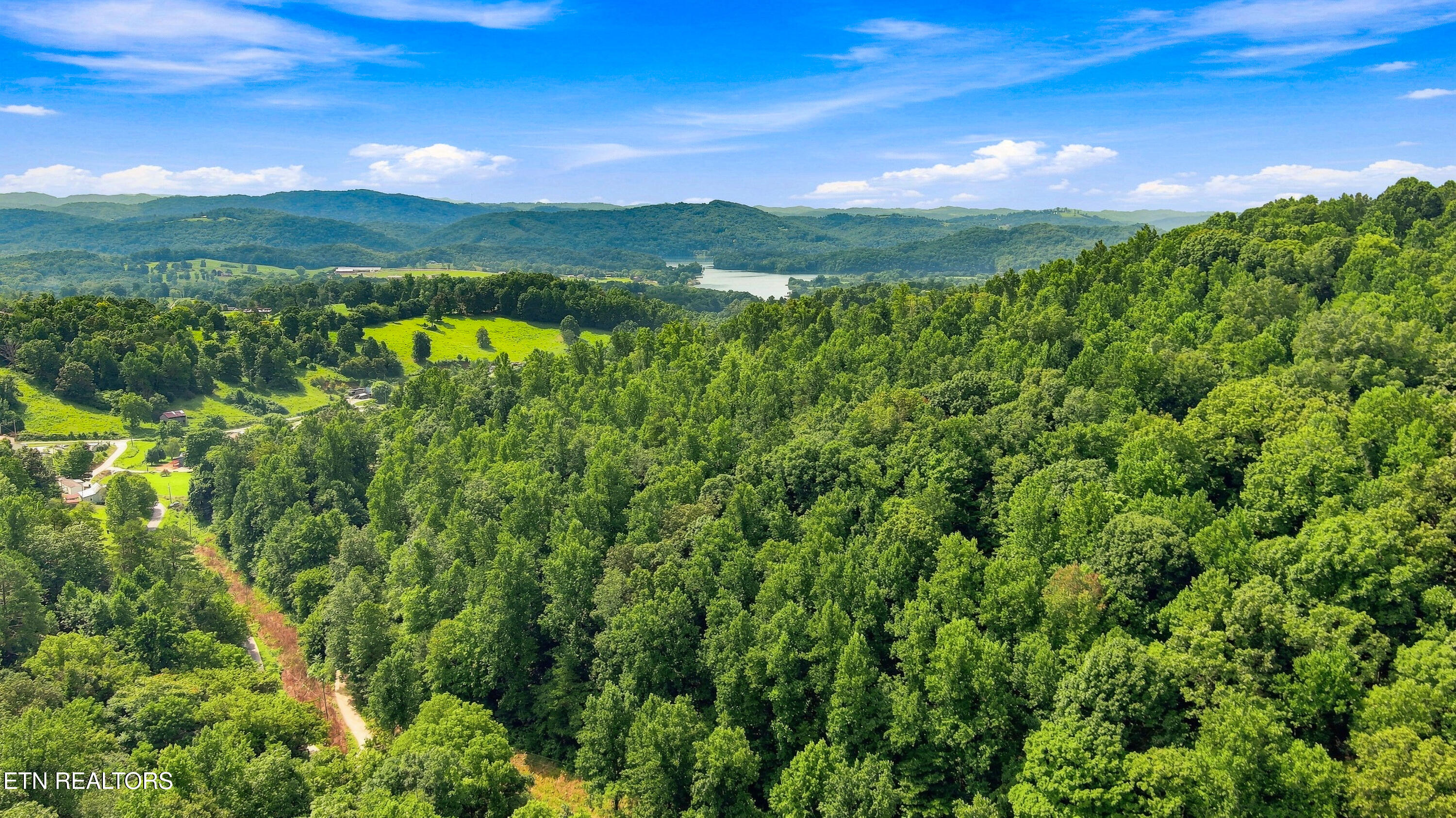Brewer Hollow Road Sharps Chapel TN 37866