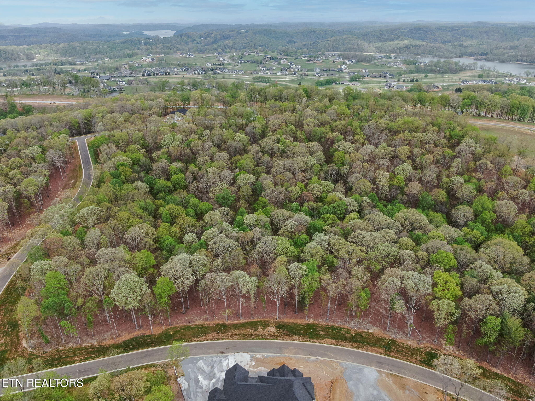 289 Flip Flop Way Loudon TN 37774