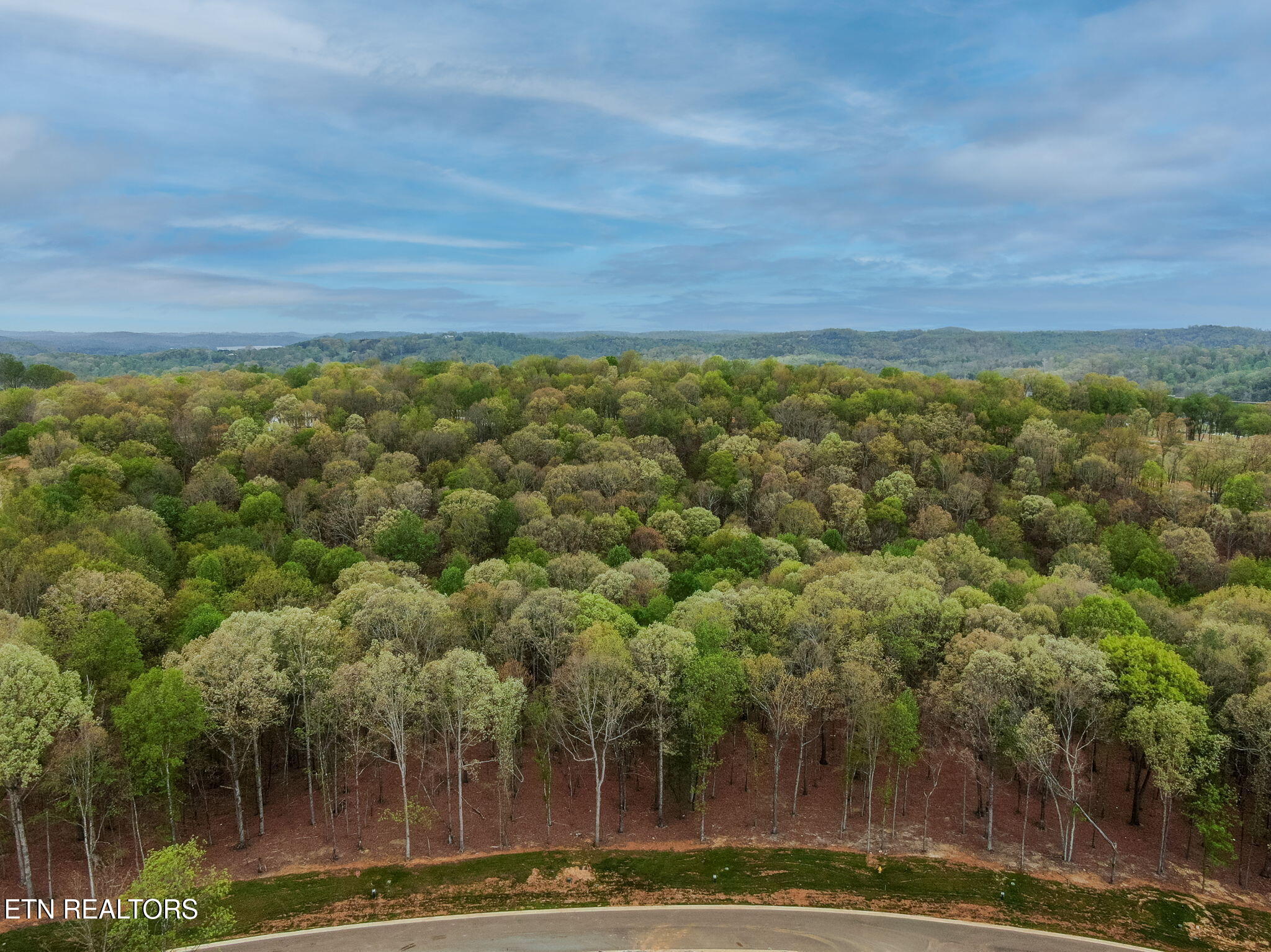 289 Flip Flop Way Loudon TN 37774
