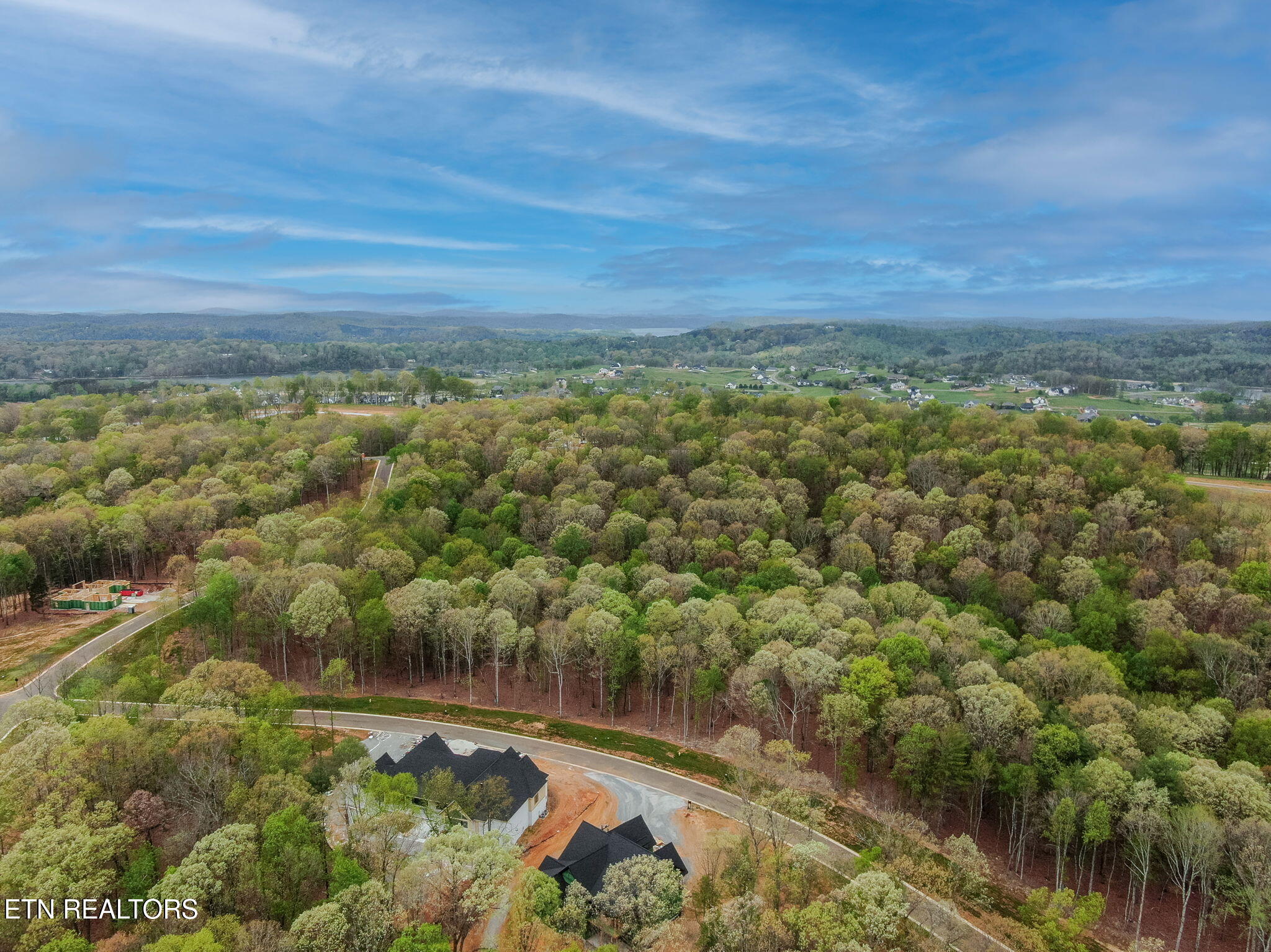 289 Flip Flop Way Loudon TN 37774