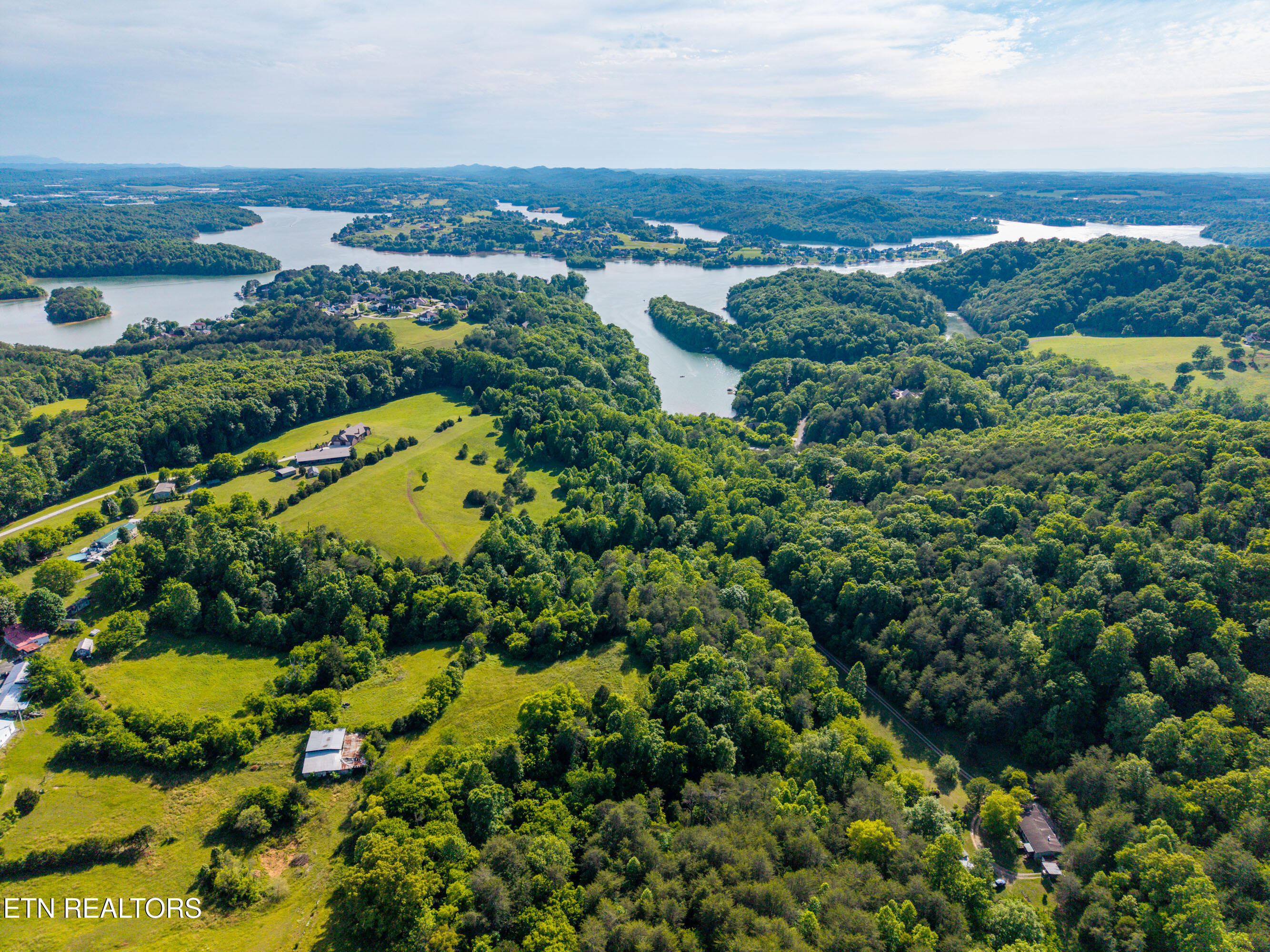 13268 E Coast Tellico Parkway Greenback TN 37742