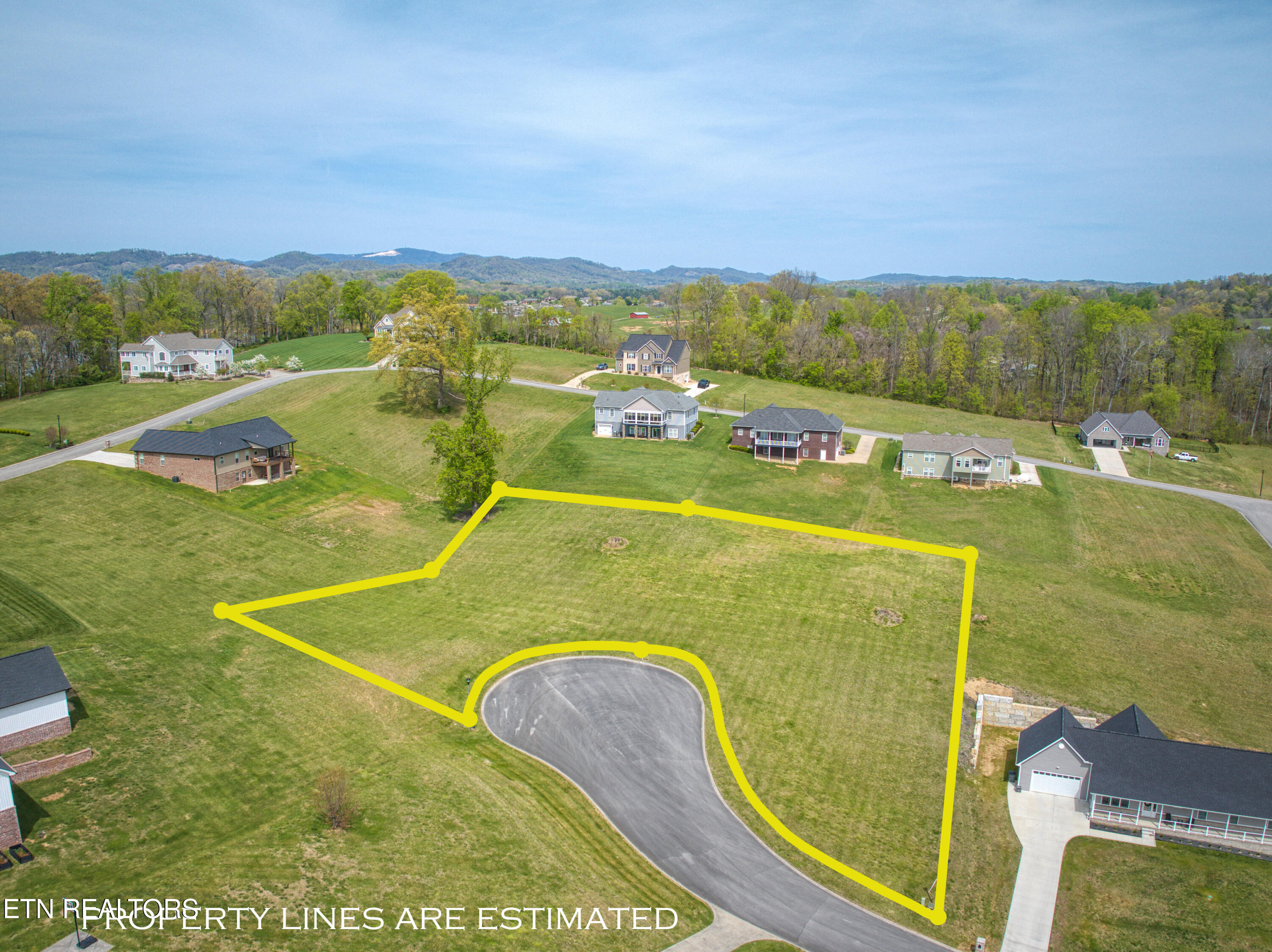 3040&3032 Hayden Court Morristown TN 37814