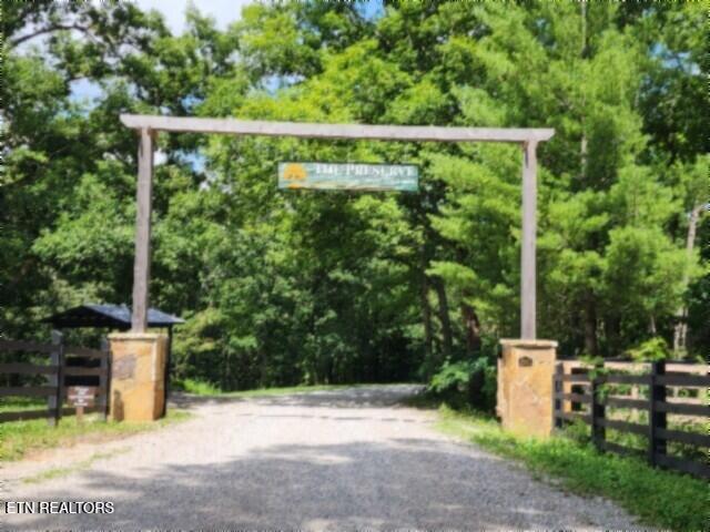 318 Rhodas Way Sunbright TN 37872