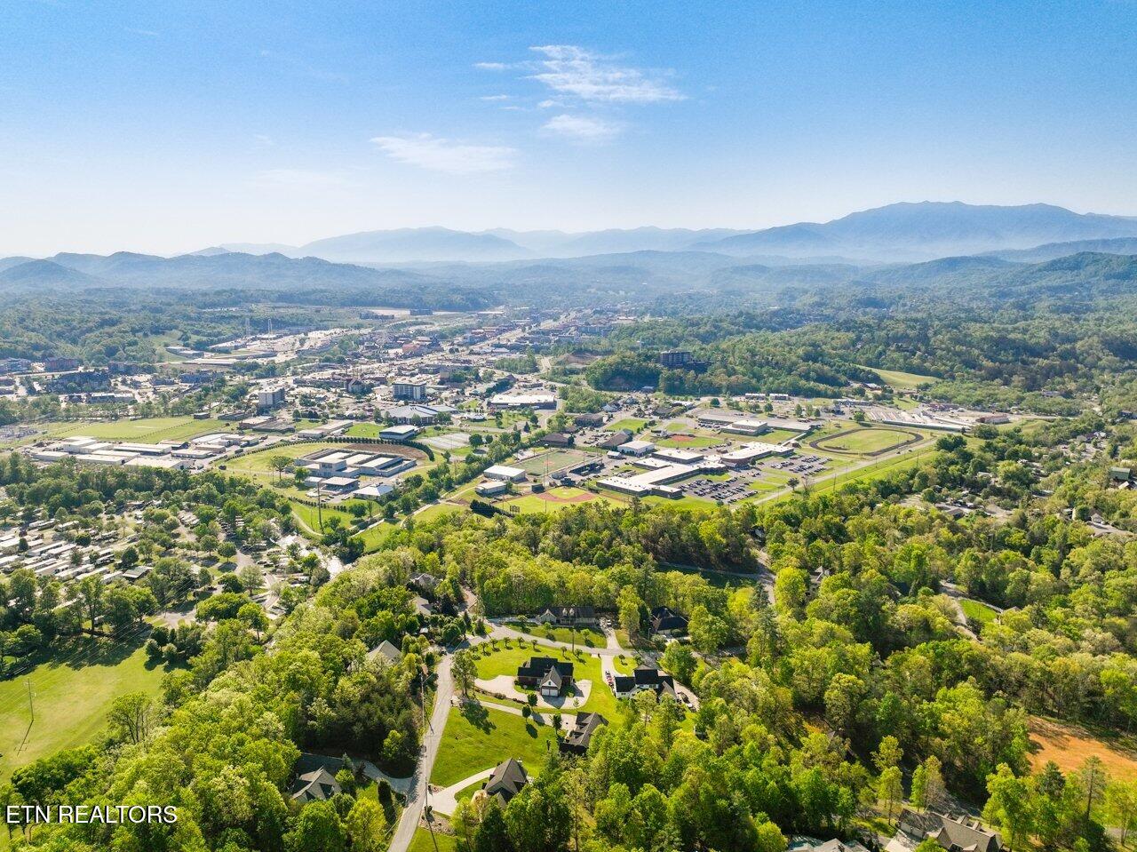 1140 Crestview Drive Pigeon Forge TN 37863