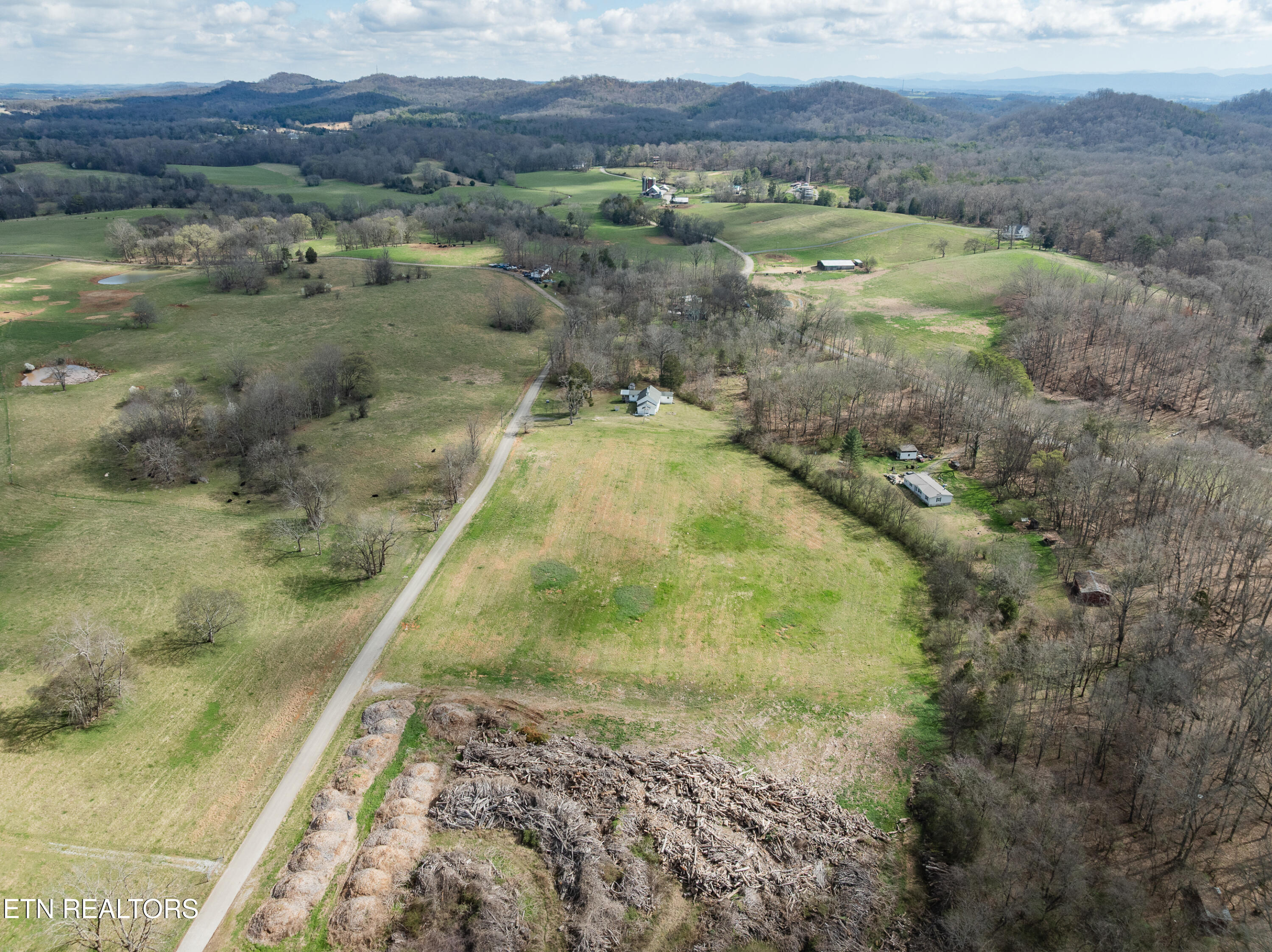 600 Bellview (5 Acres #r3) Road Greenback TN 37742