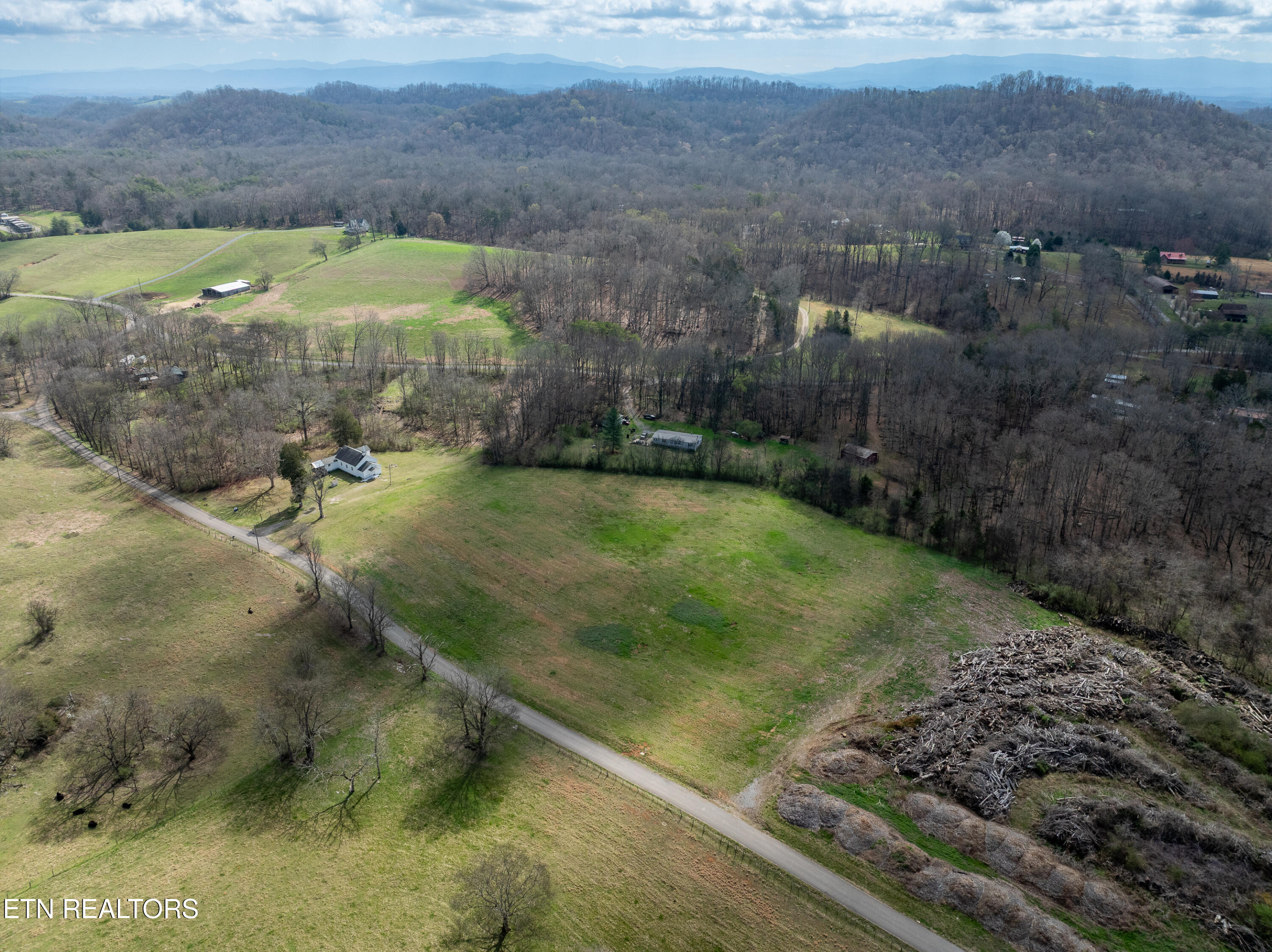 600 Bellview (5 Acres #r3) Road Greenback TN 37742