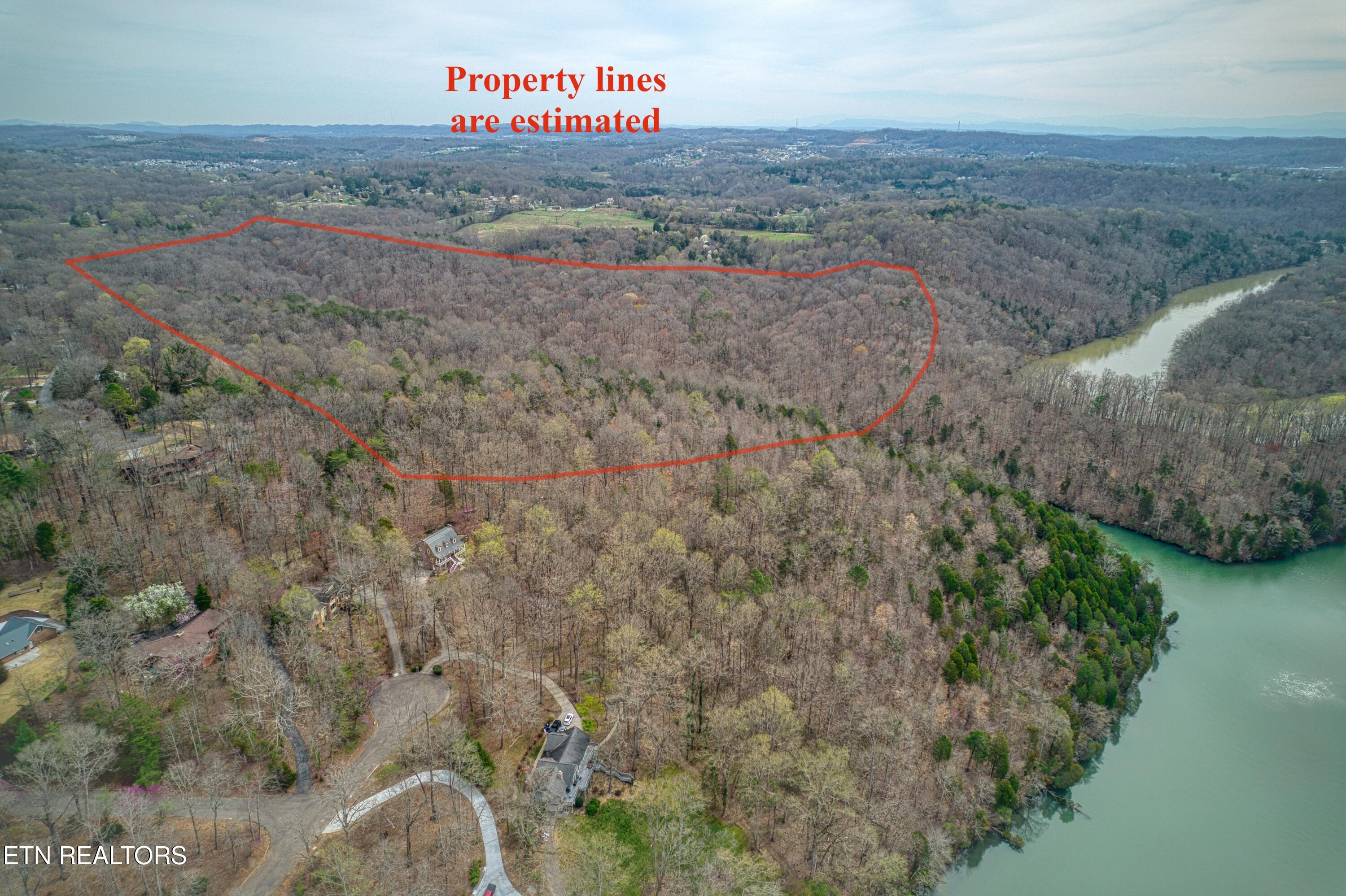 9 + 64 Ac Saga Lane Knoxville TN 37931