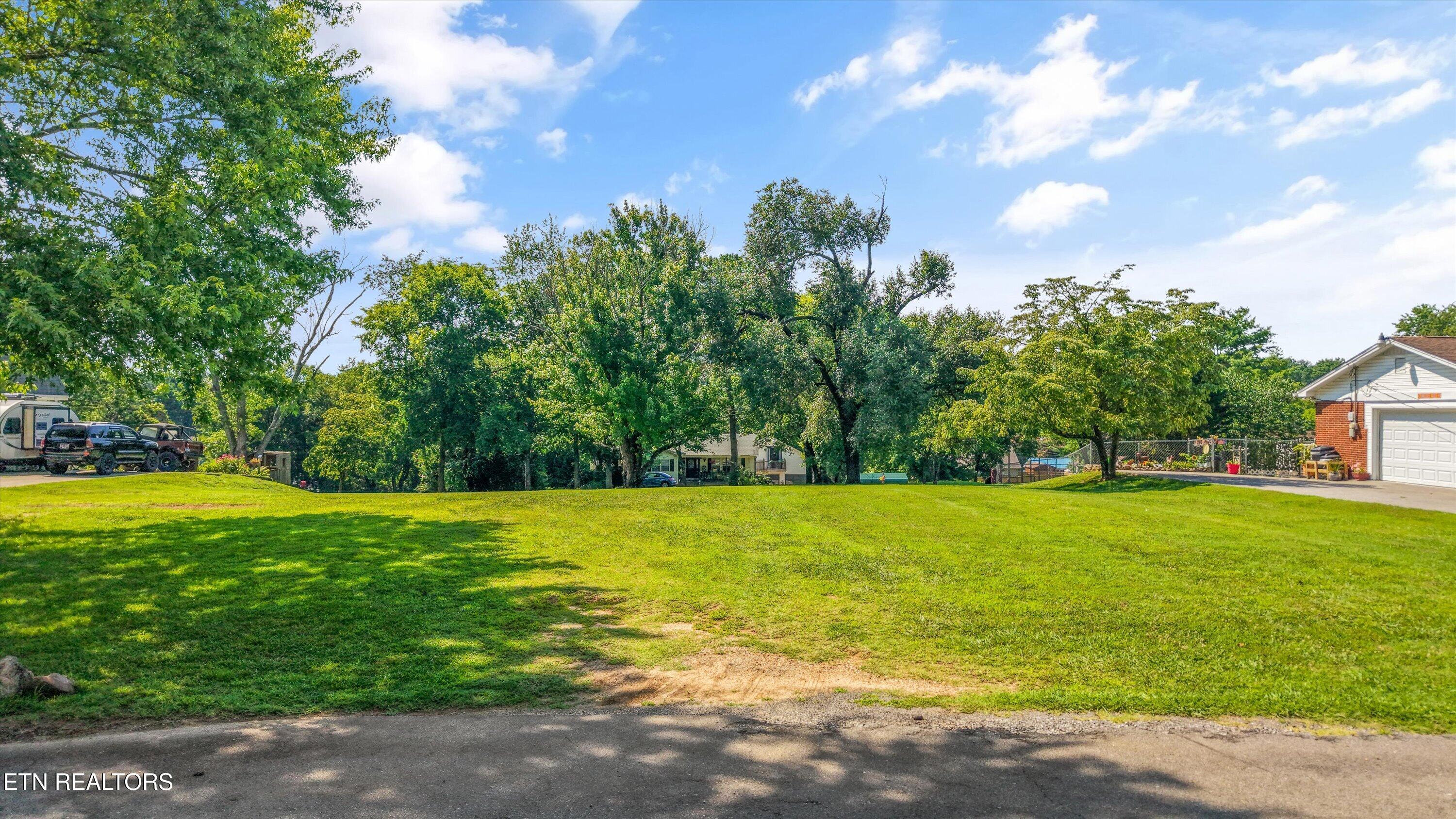 Pleasant View Avenue Maryville TN 37803