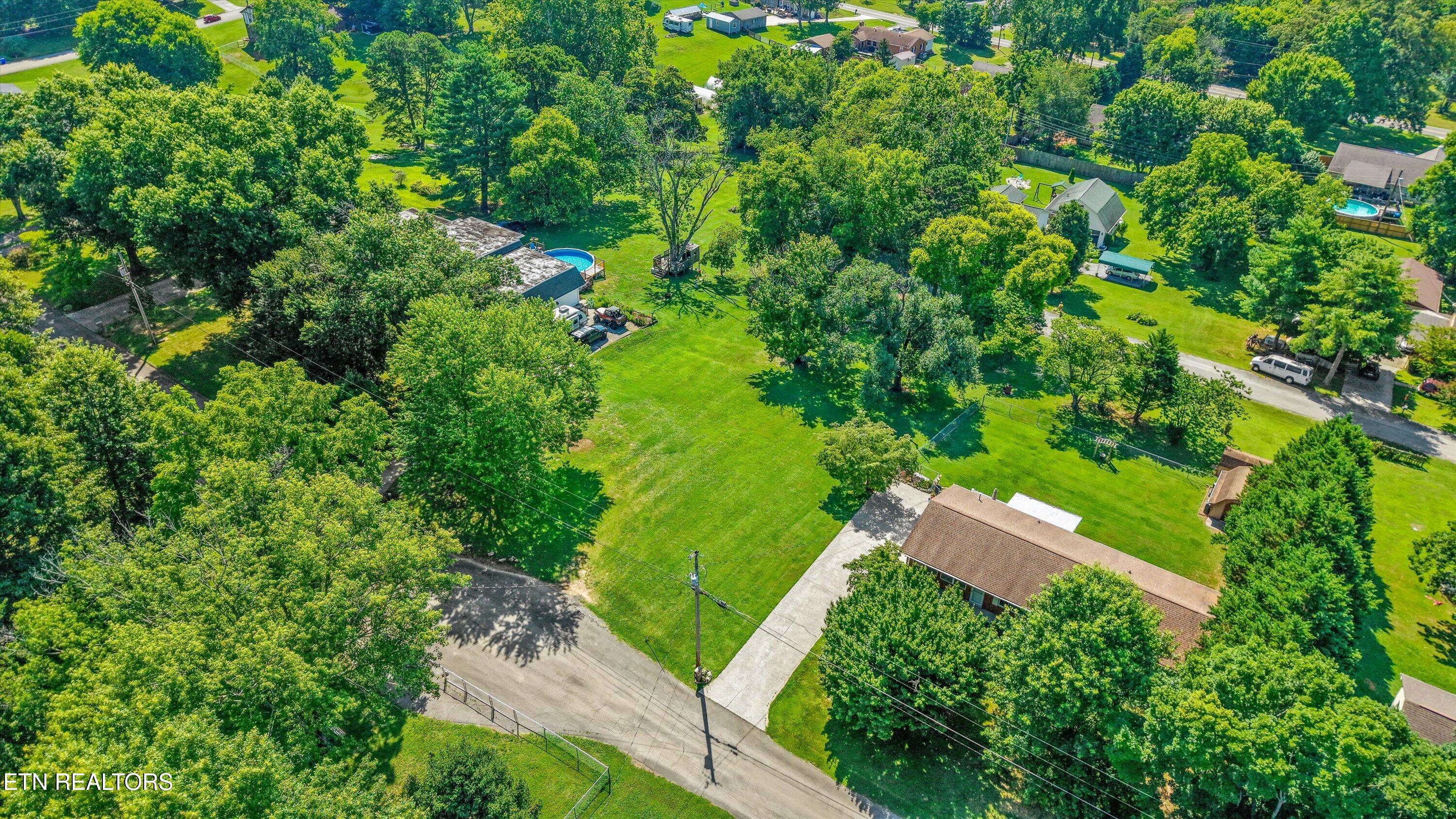 Pleasant View Avenue Maryville TN 37803