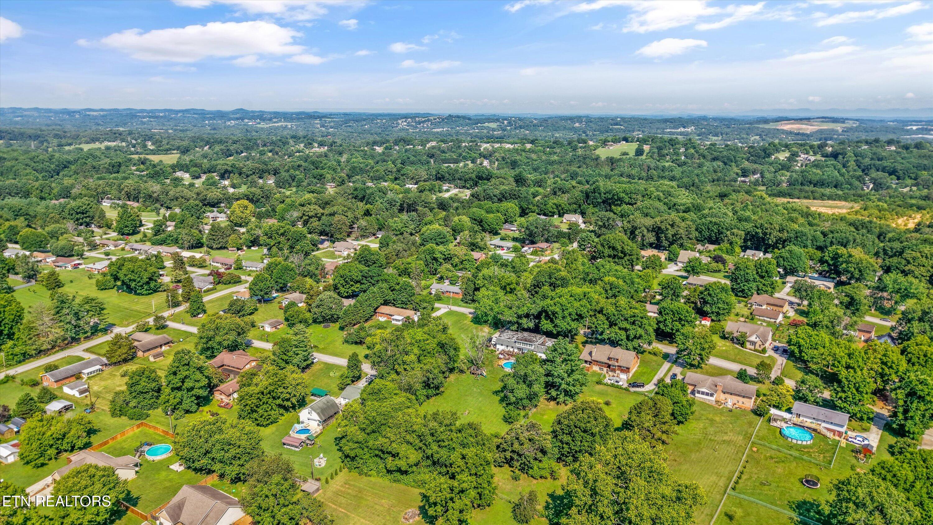 Pleasant View Avenue Maryville TN 37803