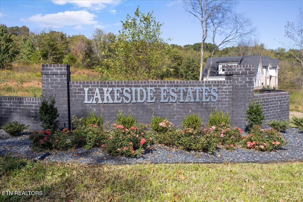 3835/3829 Lakeside Estates Way Louisville TN 37777