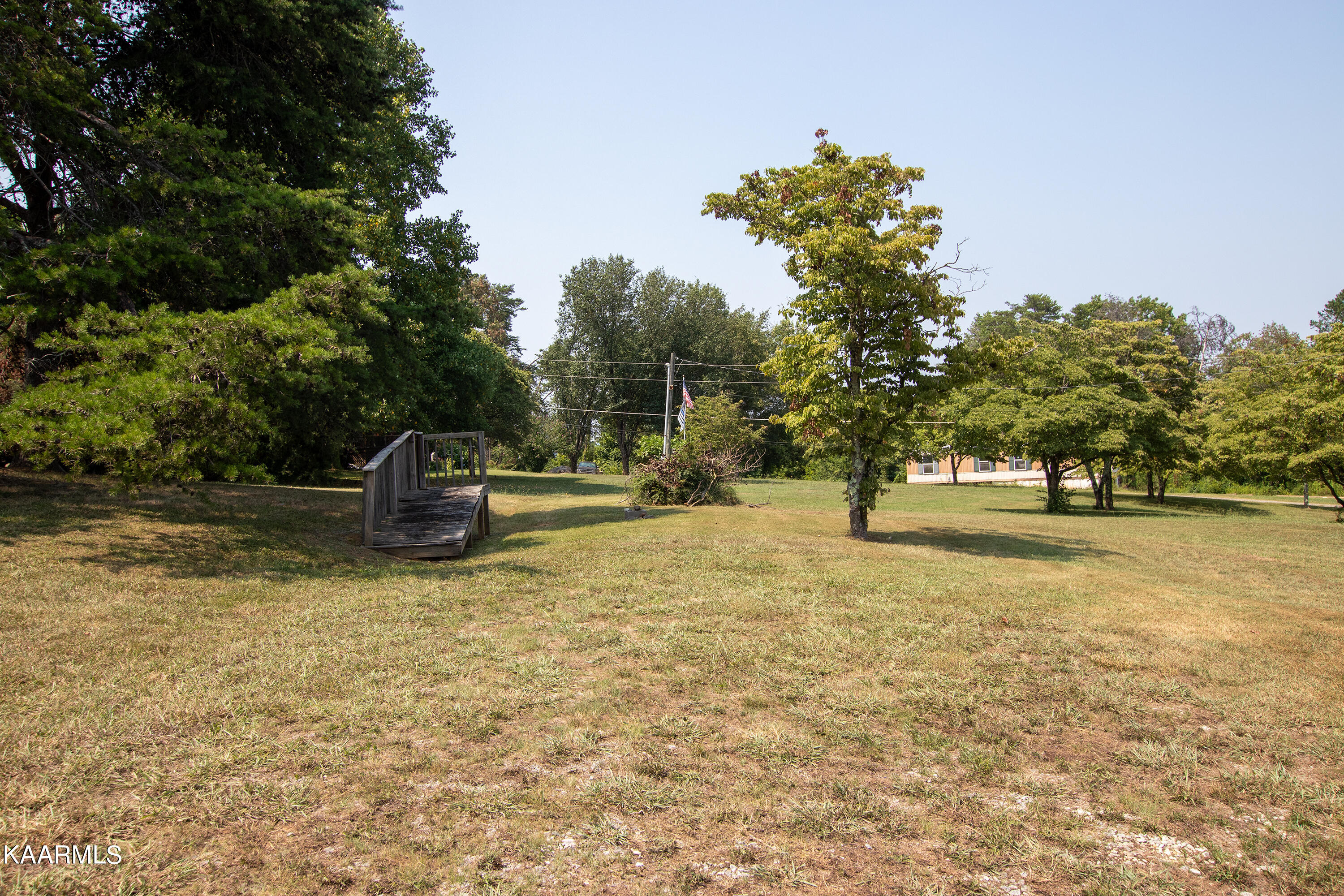 835 Holbert Lane Kodak TN 37764