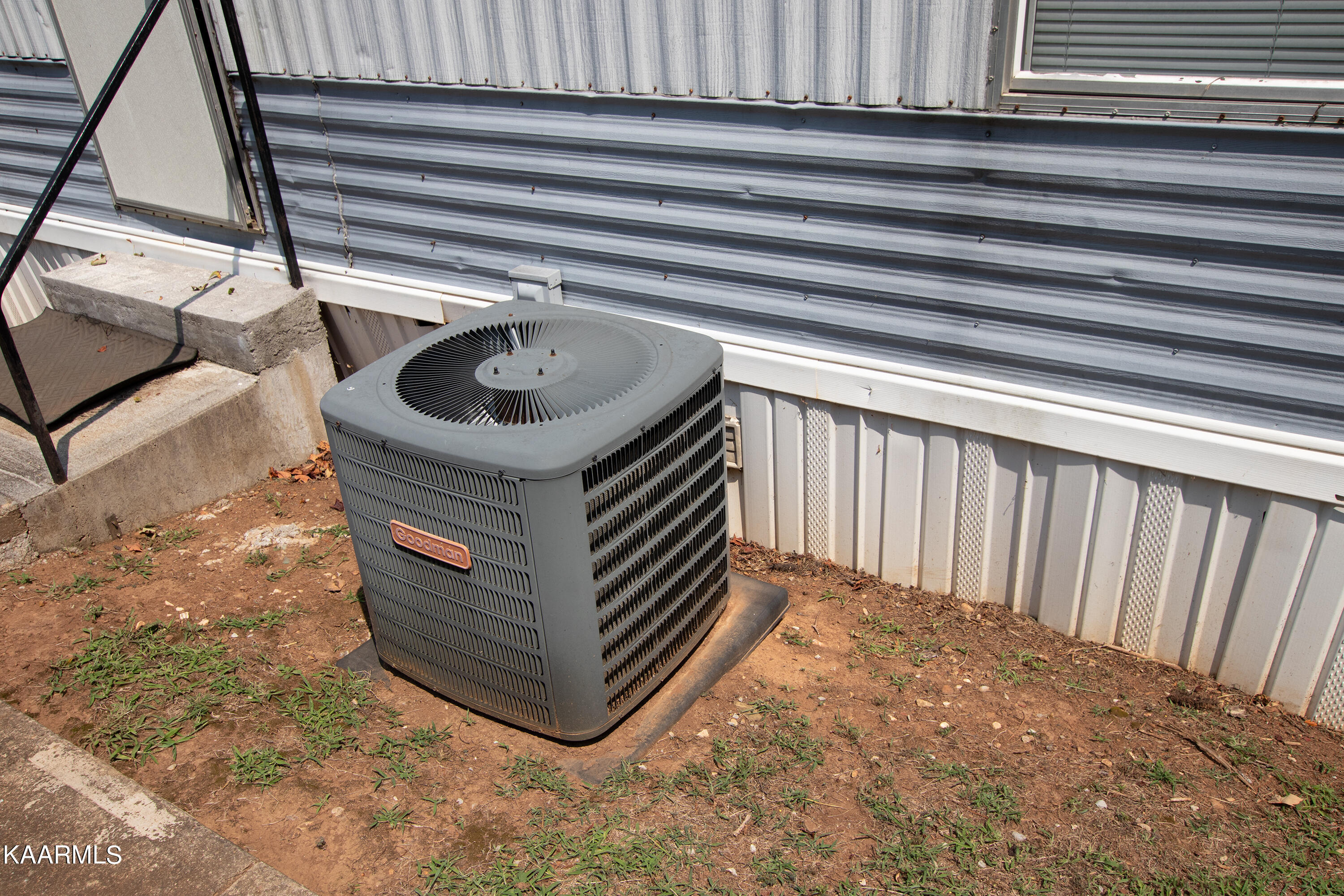 835 Holbert Lane Kodak TN 37764