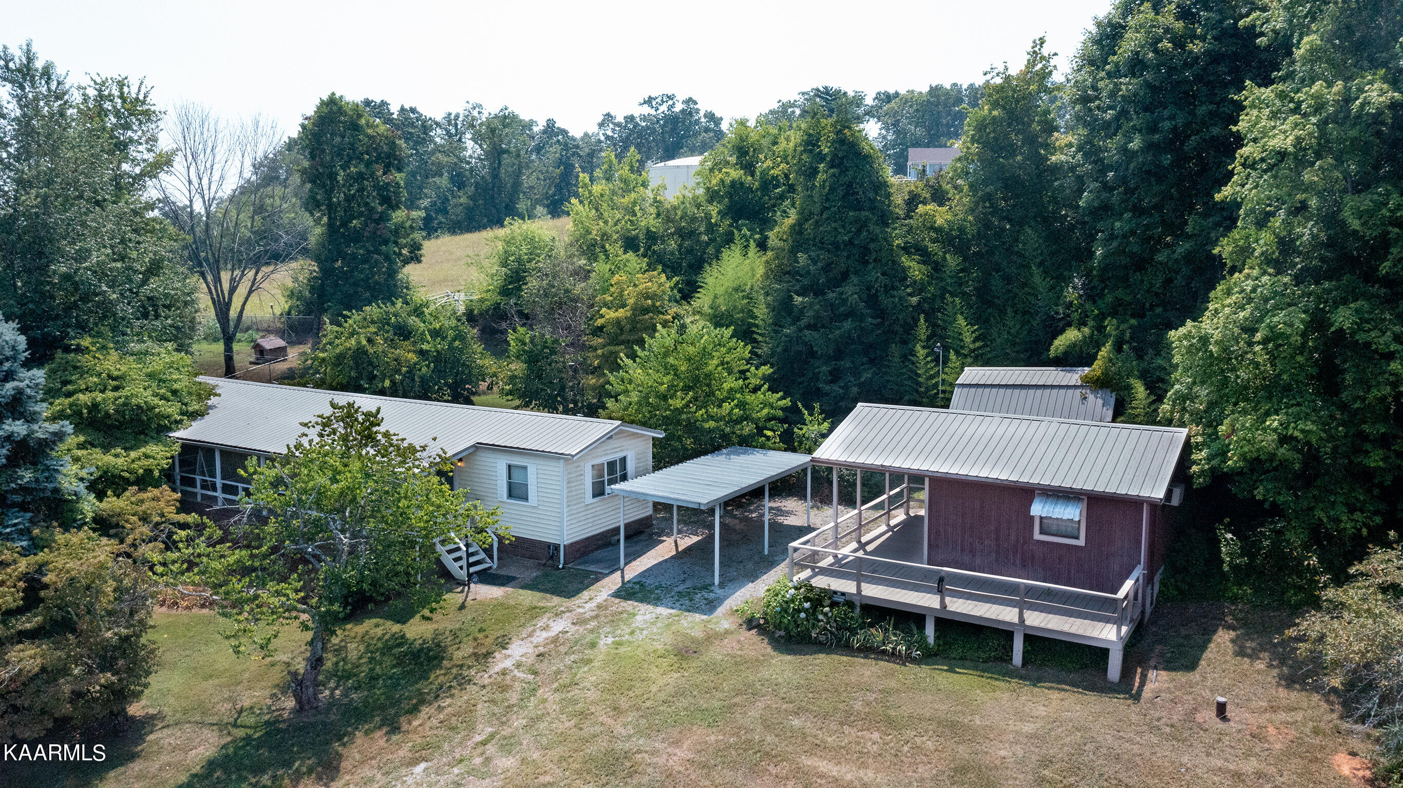 835 Holbert Lane Kodak TN 37764