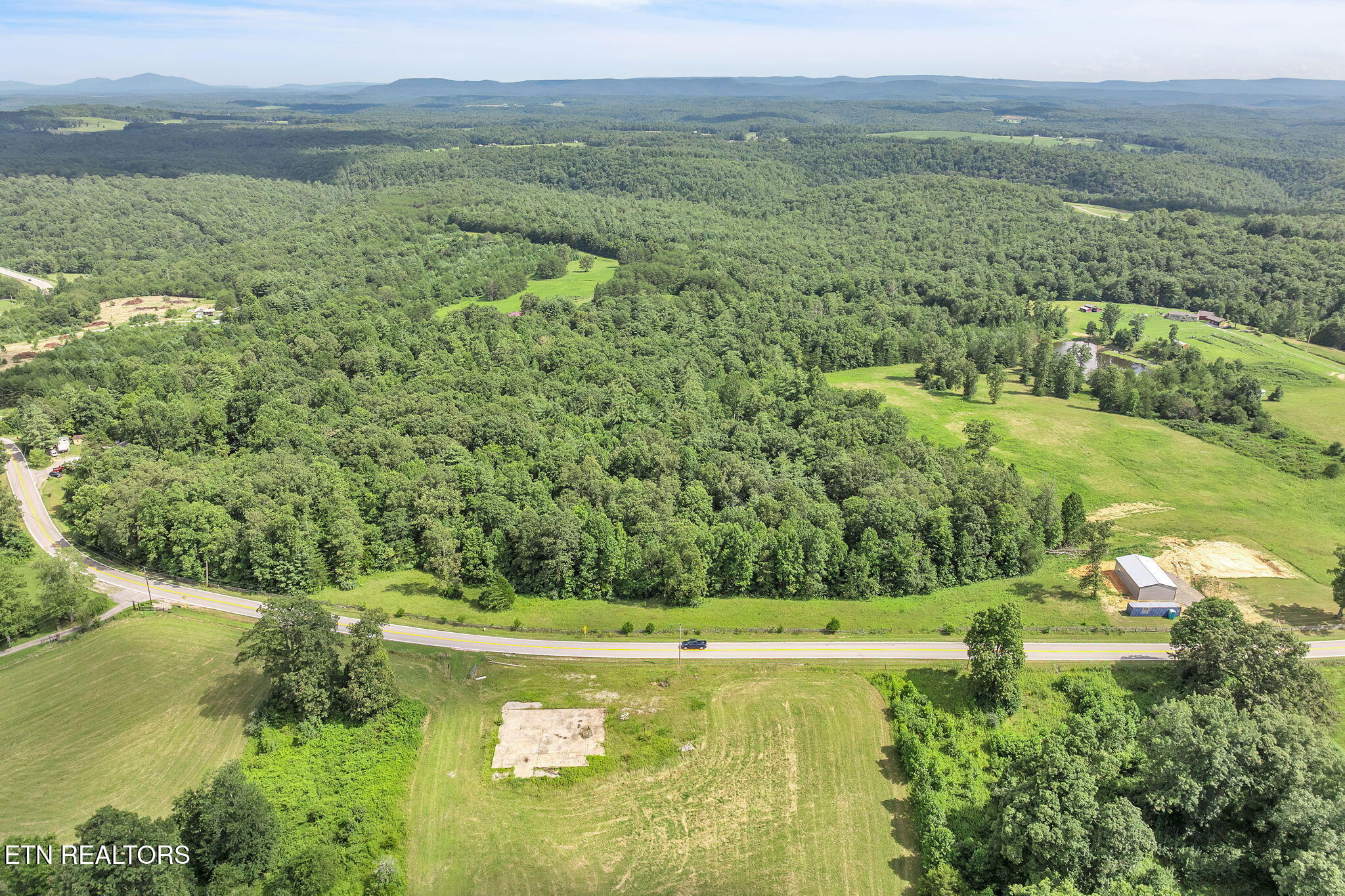 Nashville Highway Deer Lodge TN 37726
