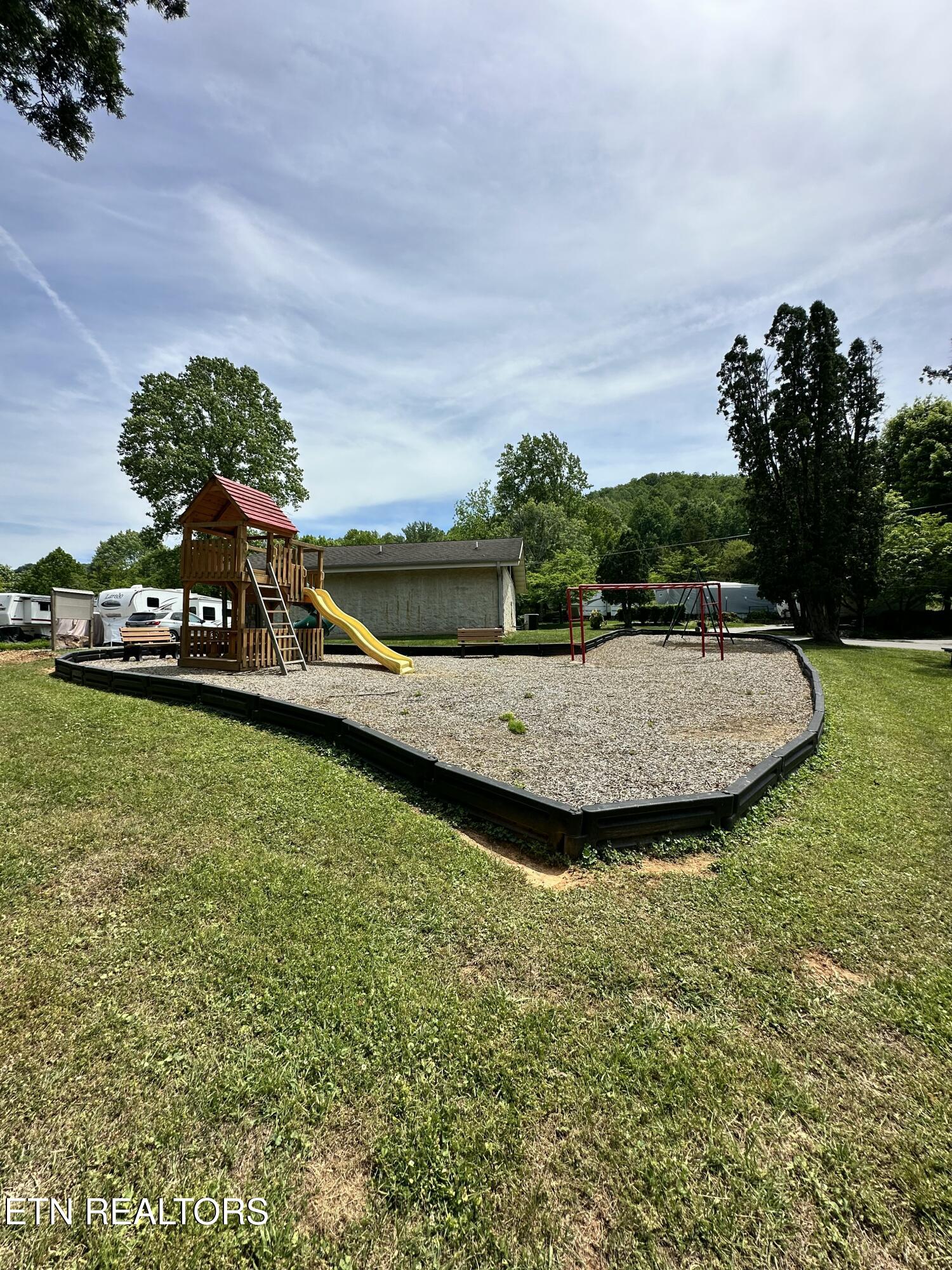 Lot 196 Highway 73 Townsend TN 37882