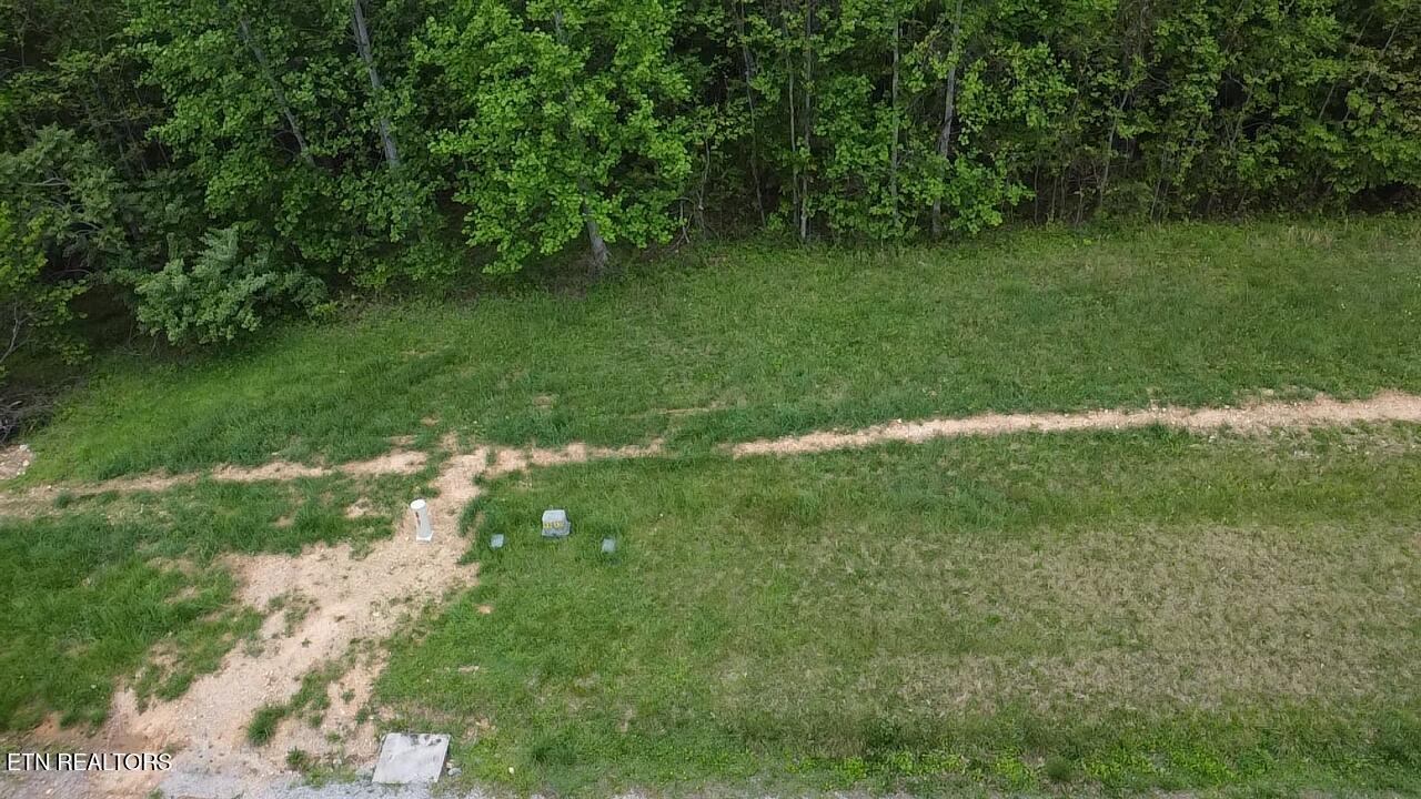 42 Old Hearth Drive Lafollette TN 37766