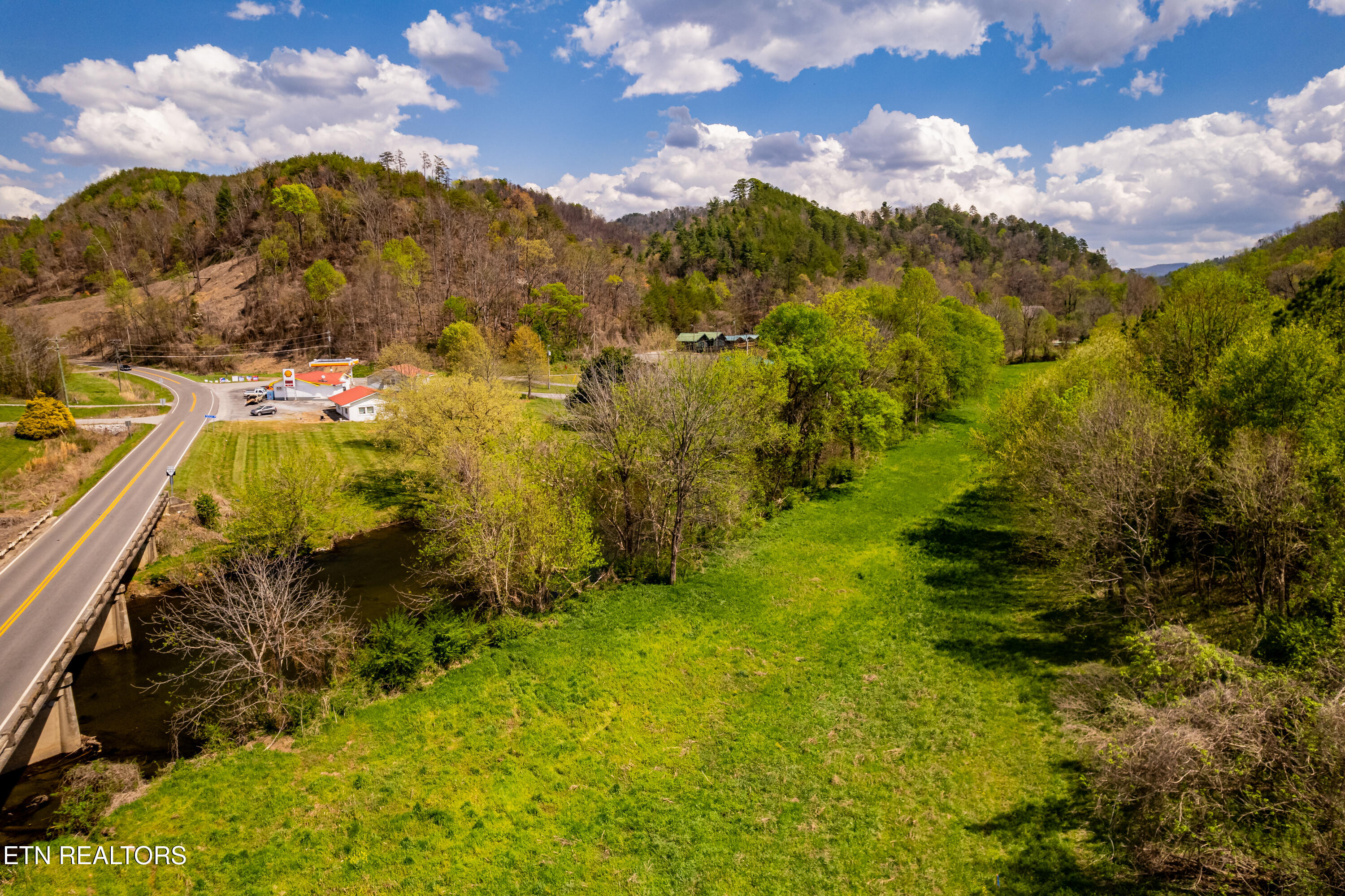 2 Cherohala Skyway Tellico Plains TN 37385