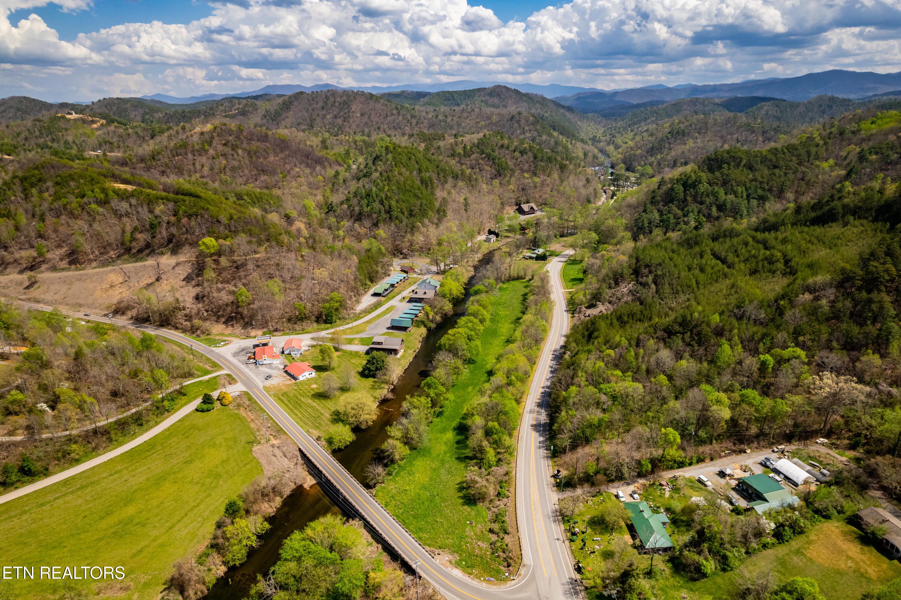 2 Cherohala Skyway Tellico Plains TN 37385