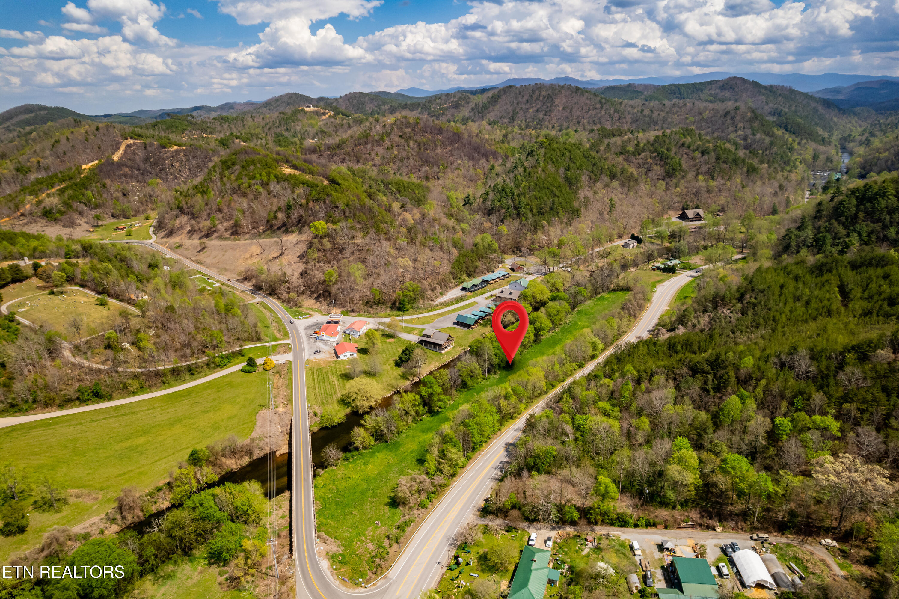 2 Cherohala Skyway Tellico Plains TN 37385