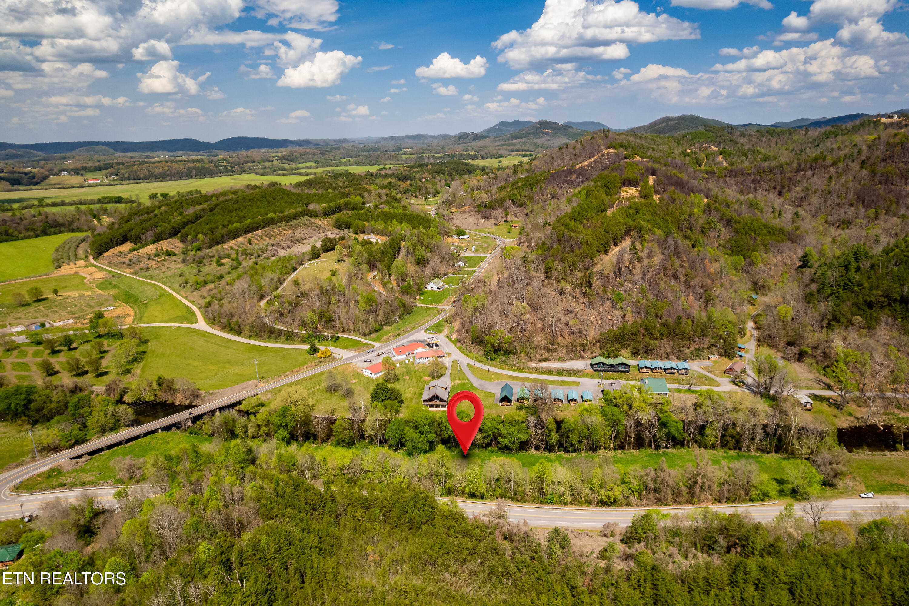 2 Cherohala Skyway Tellico Plains TN 37385