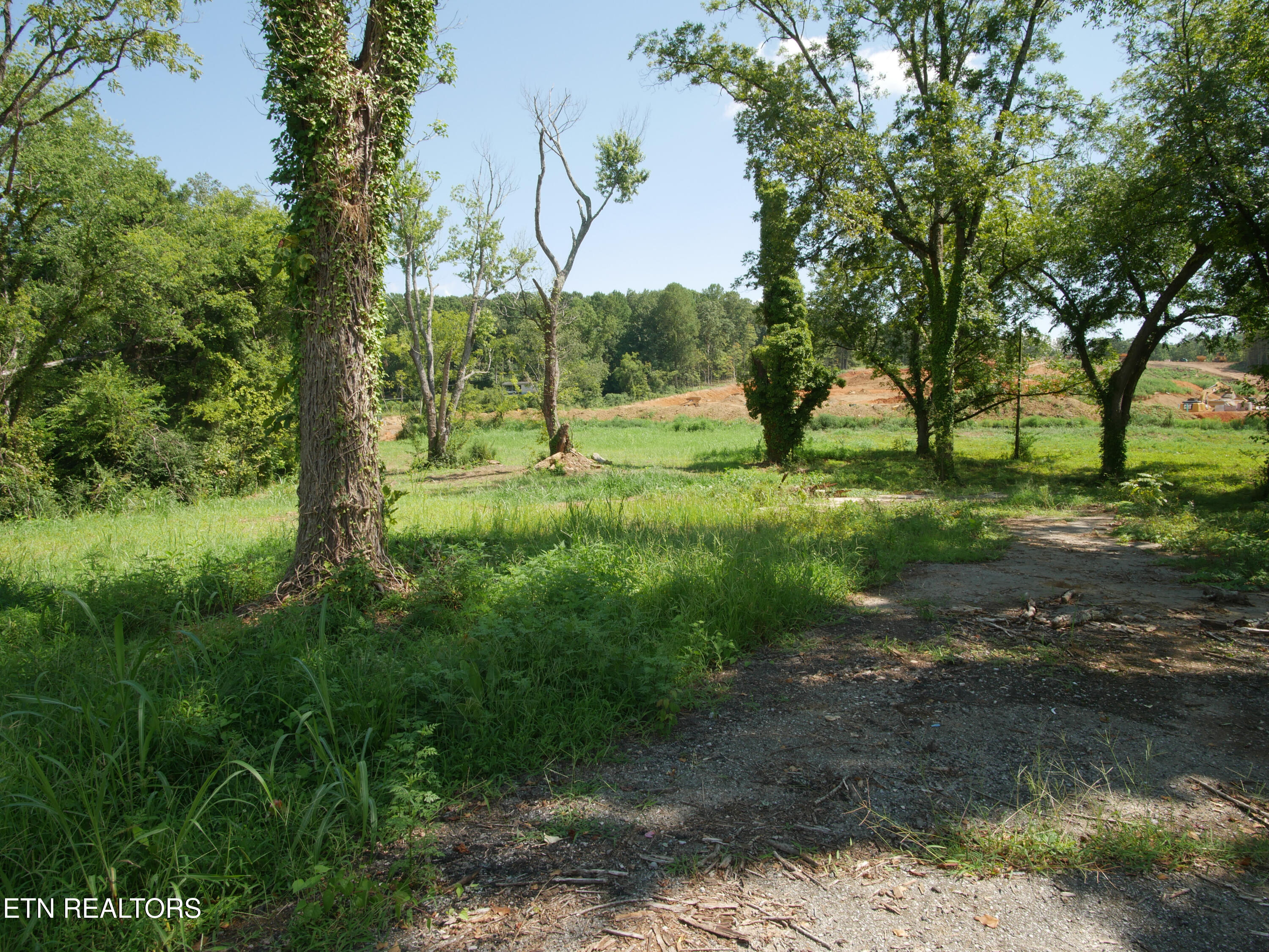 1735 Highway 411 Vonore TN 37885