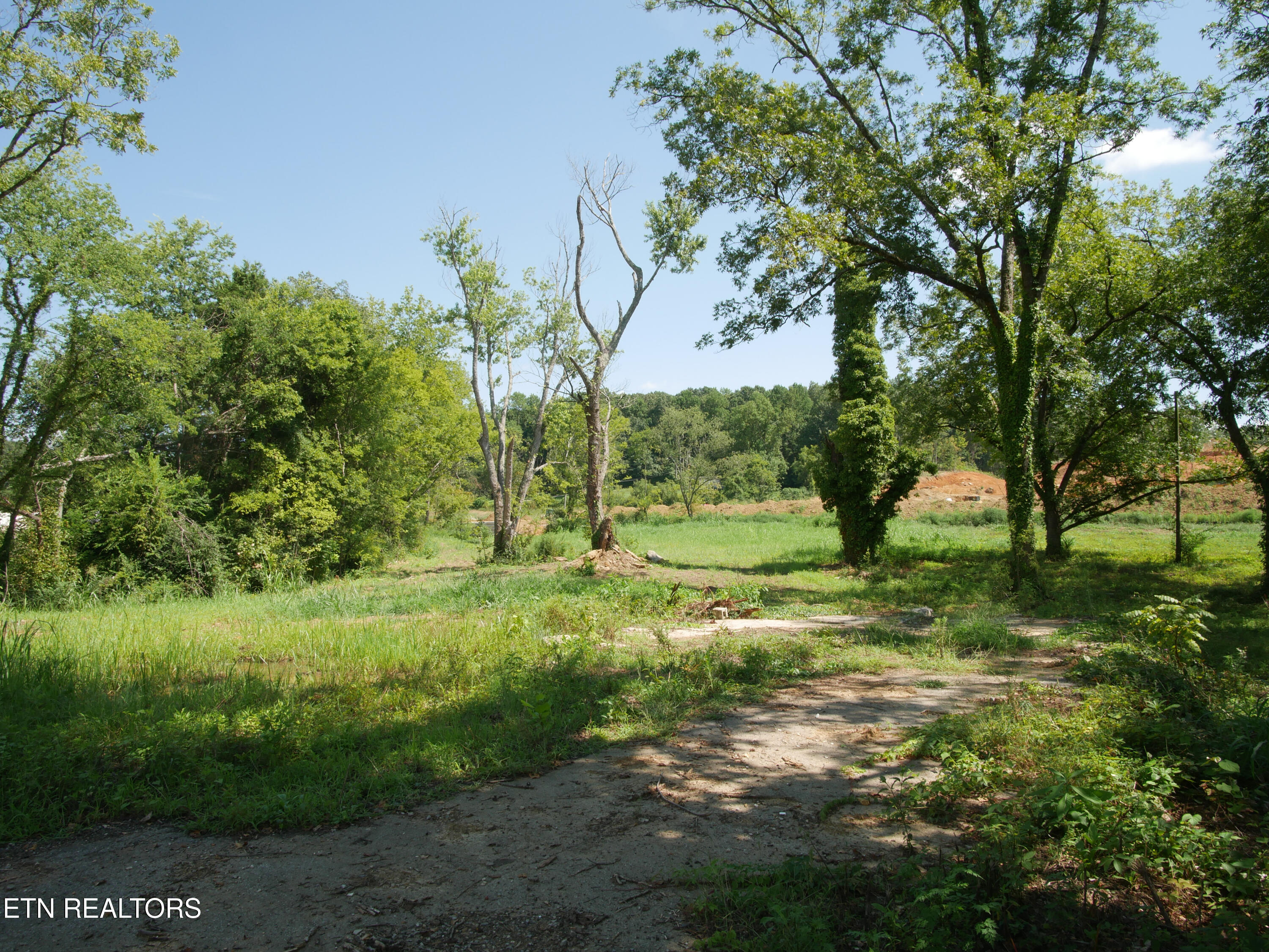 1735 Highway 411 Vonore TN 37885