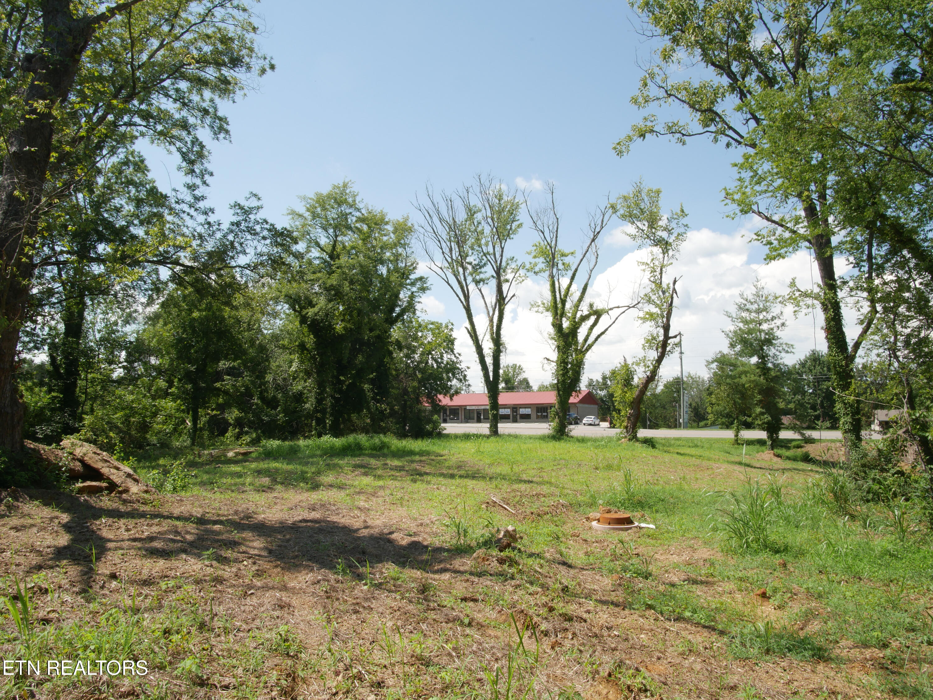 1735 Highway 411 Vonore TN 37885