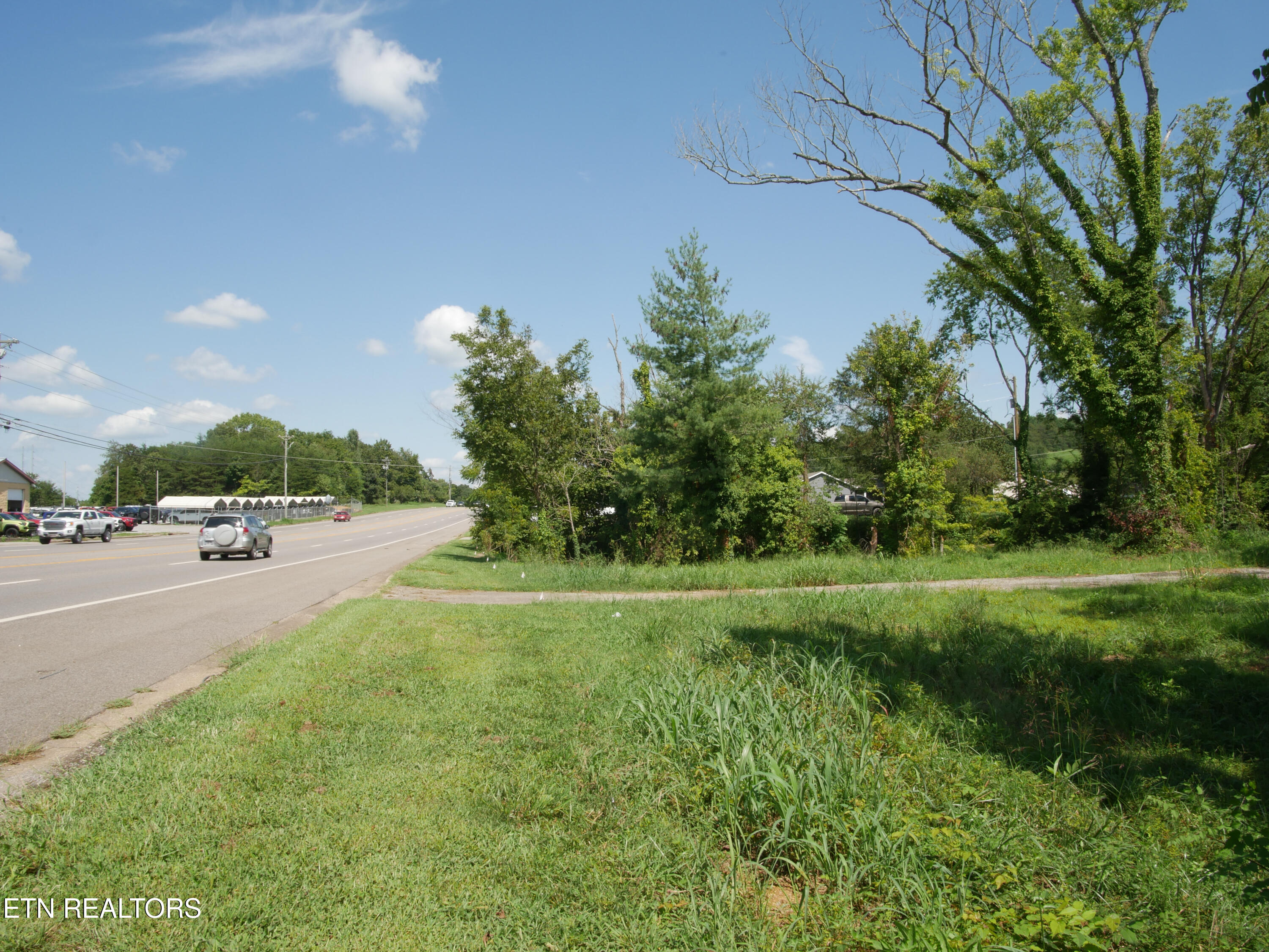 1735 Highway 411 Vonore TN 37885