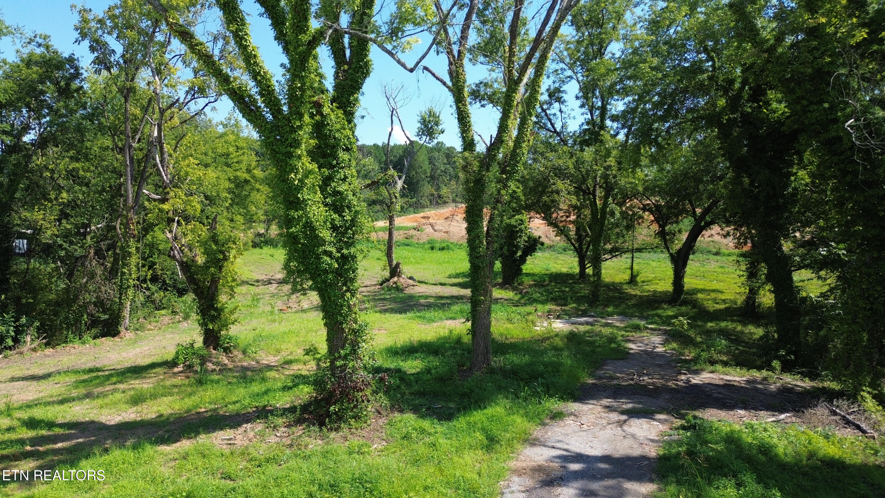 1735 Highway 411 Vonore TN 37885