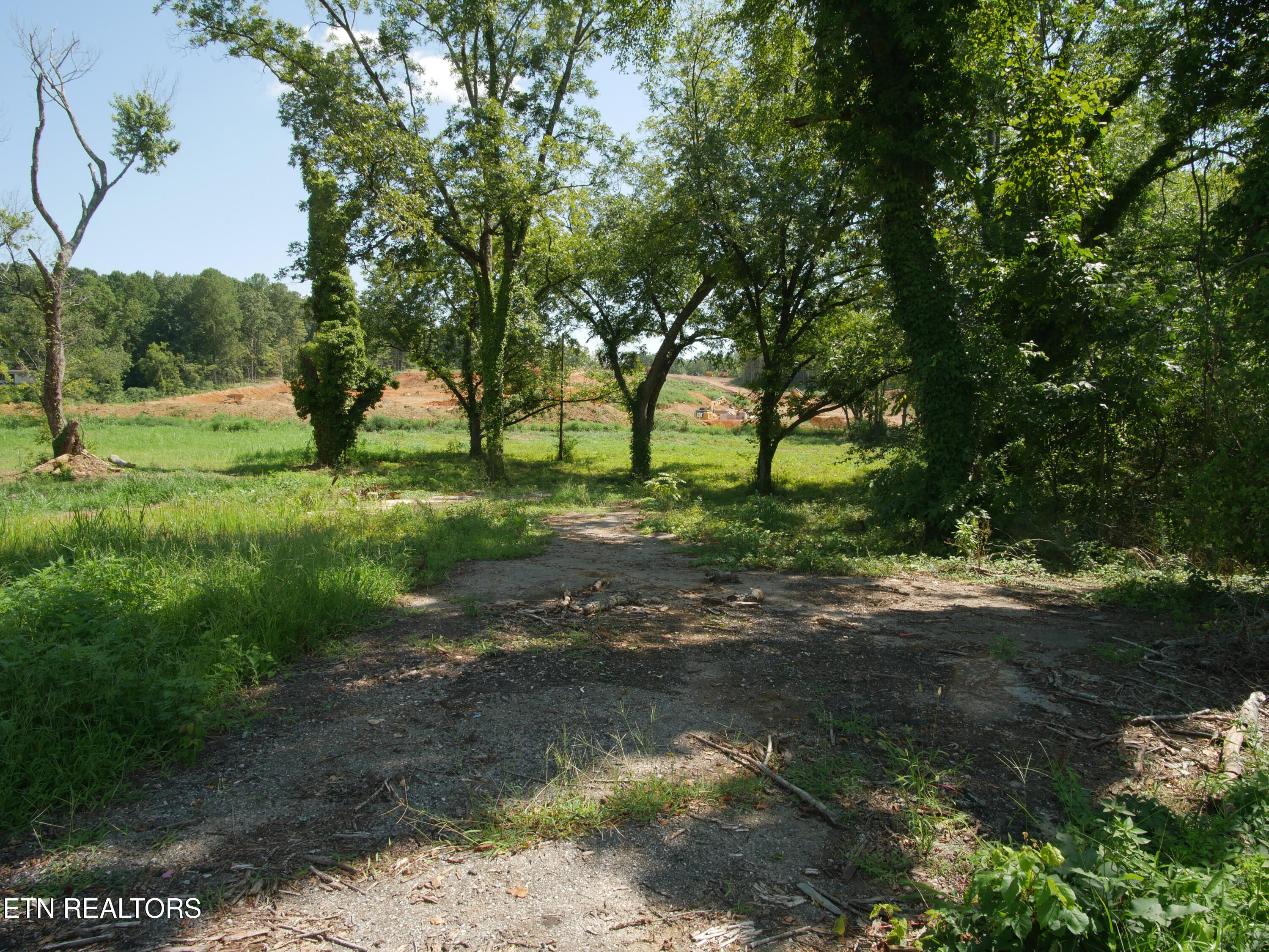 1735 Highway 411 Vonore TN 37885