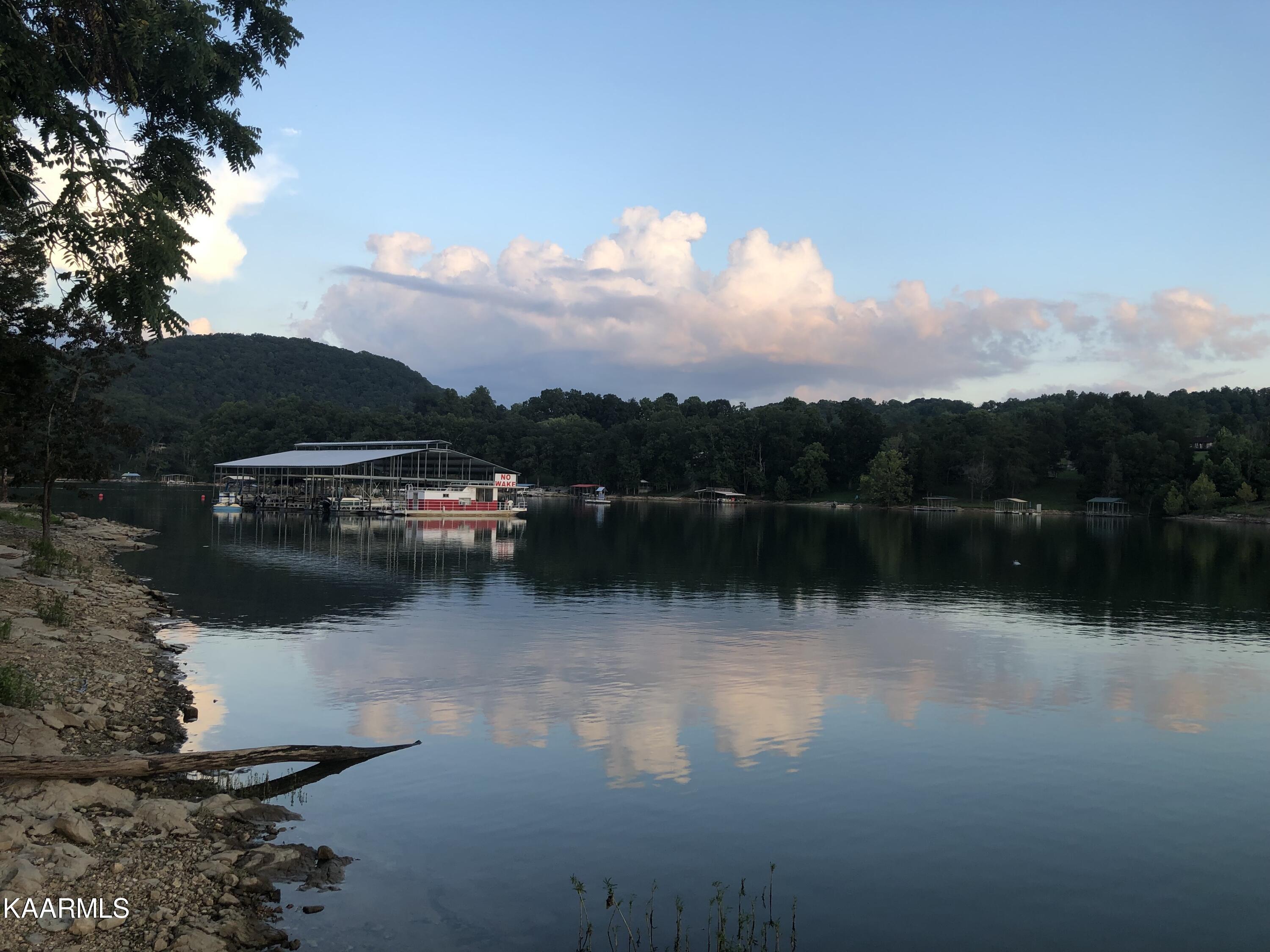 896 Shawnee Drive Jacksboro TN 37757