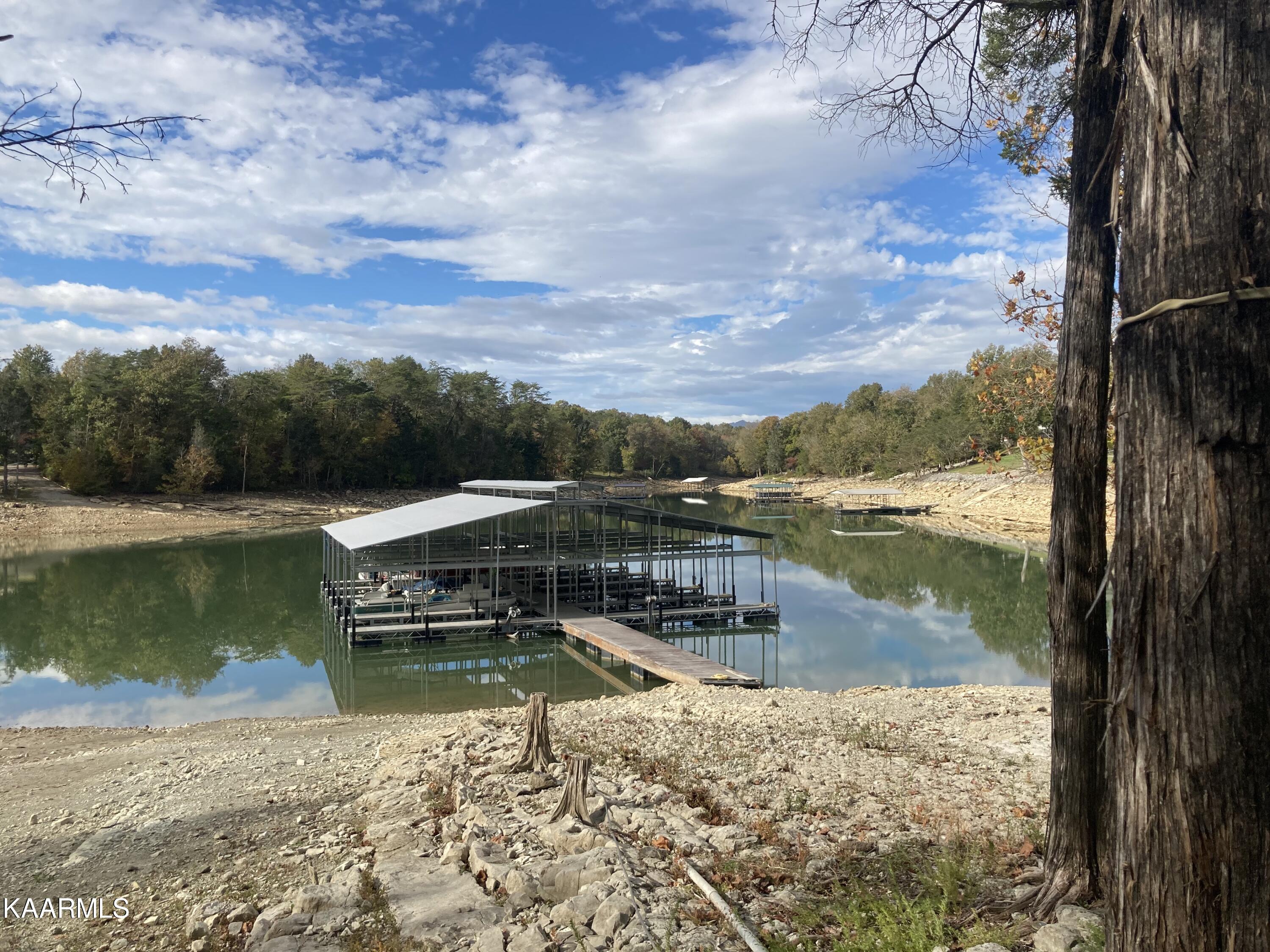 896 Shawnee Drive Jacksboro TN 37757