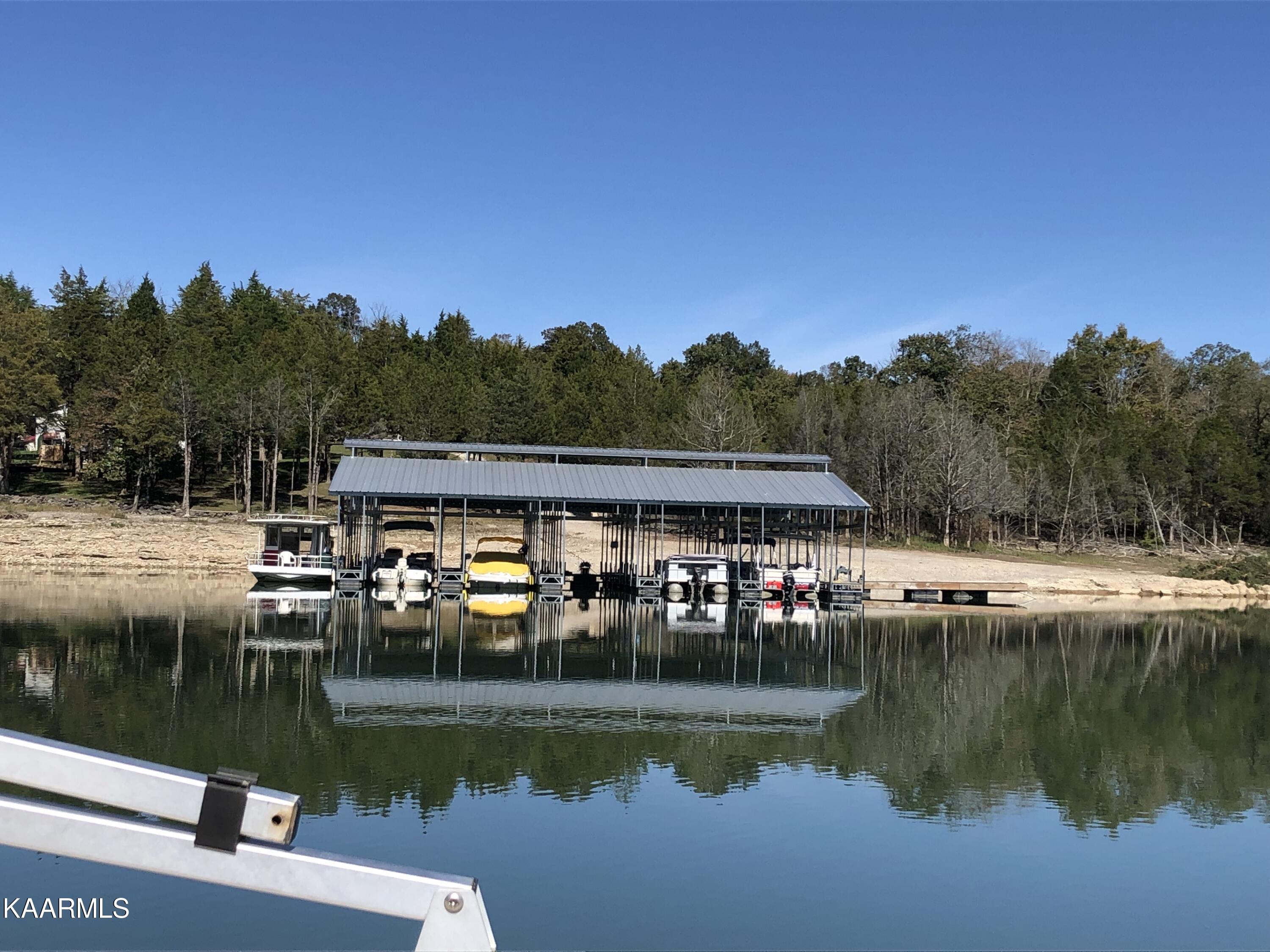 896 Shawnee Drive Jacksboro TN 37757