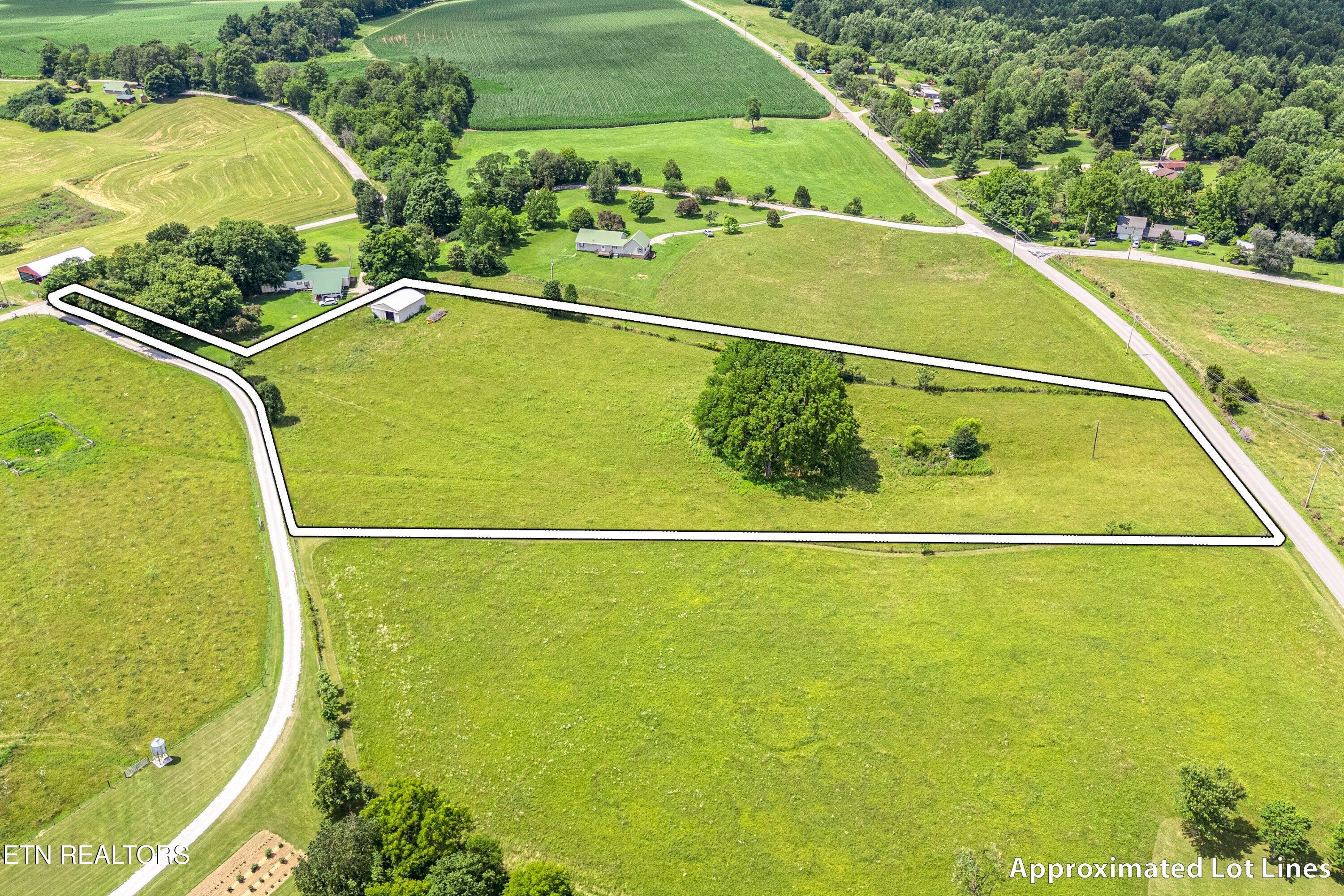 Dogwalk Road Alpine TN 38543