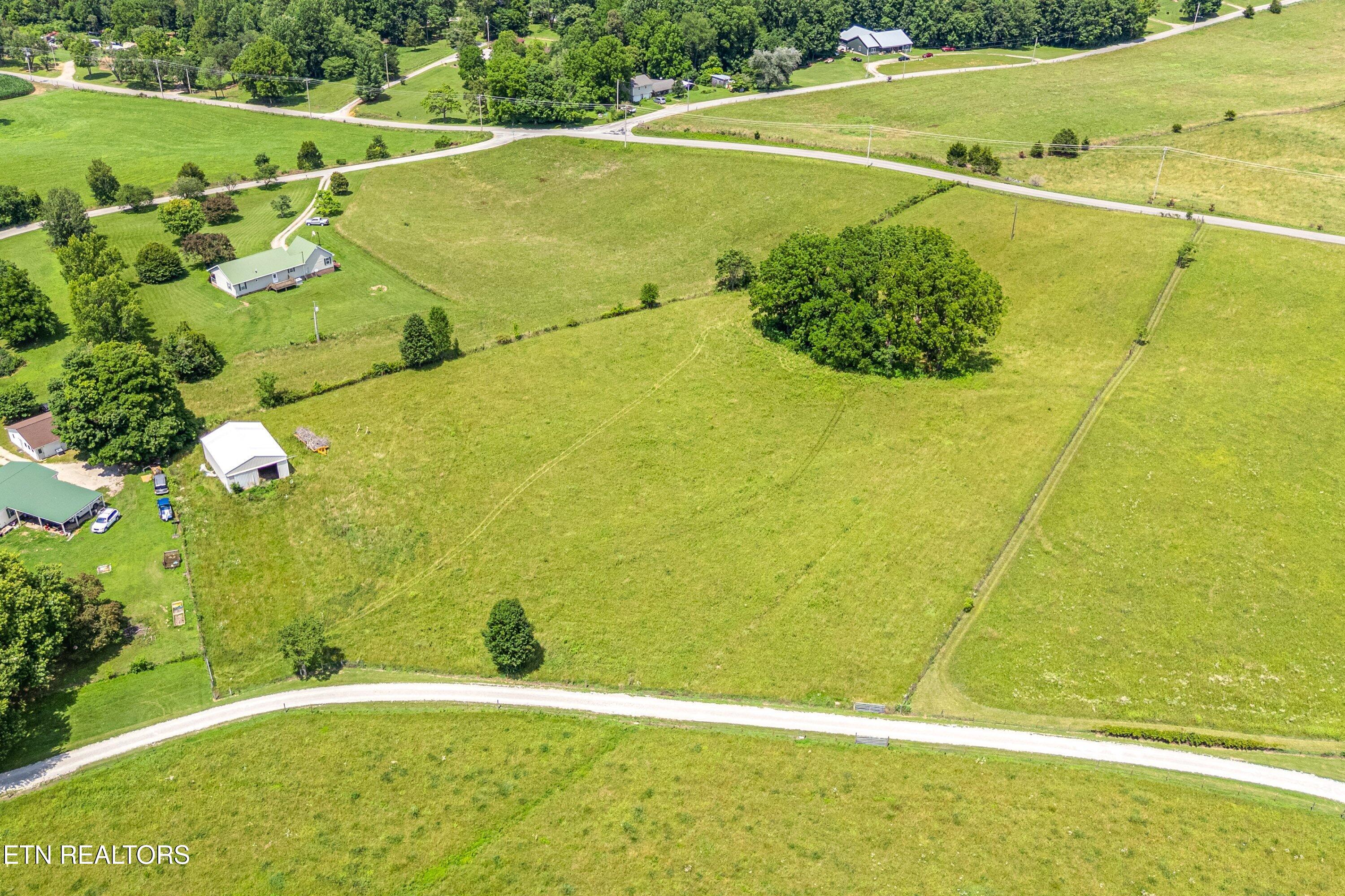 Dogwalk Road Alpine TN 38543