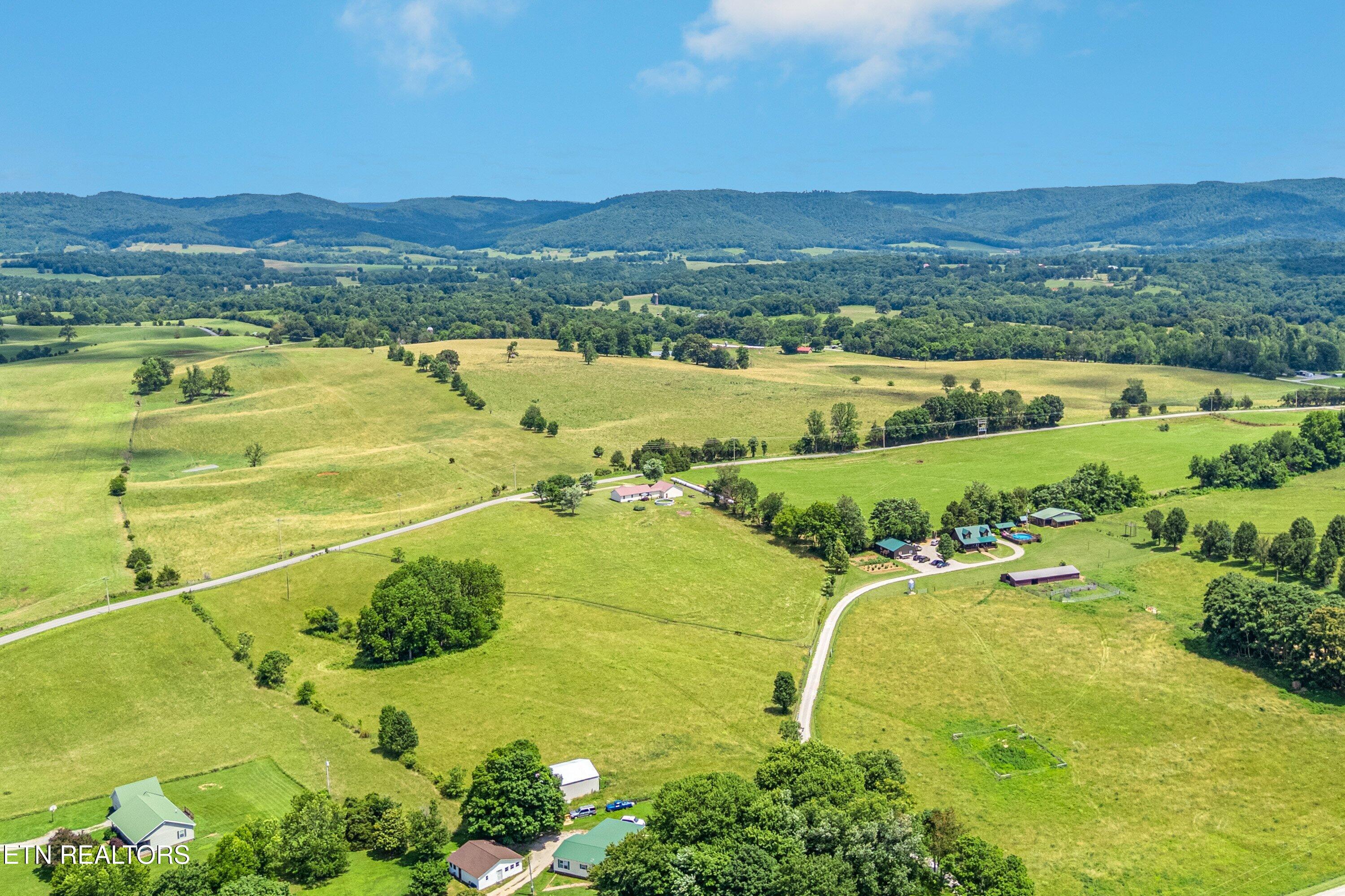 Dogwalk Road Alpine TN 38543