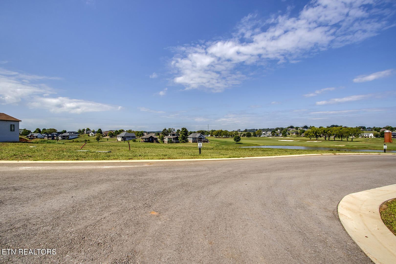 497 Black Bear Circle Loudon TN 37774