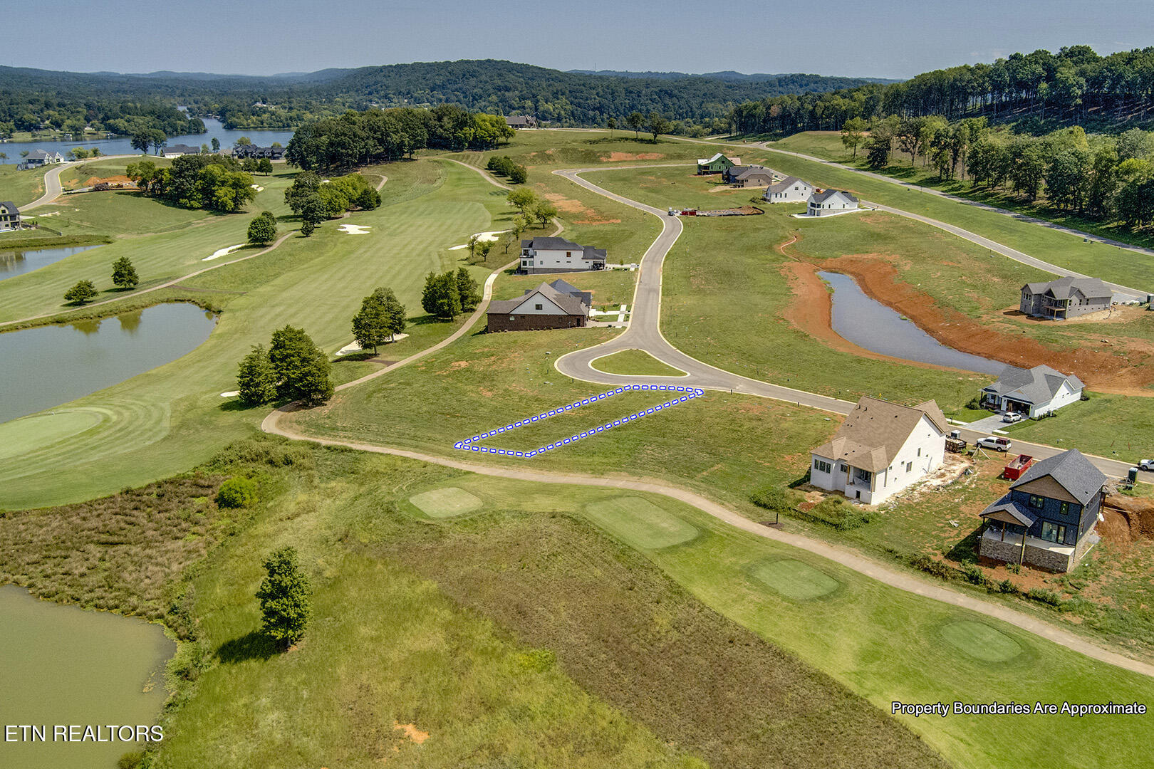 497 Black Bear Circle Loudon TN 37774