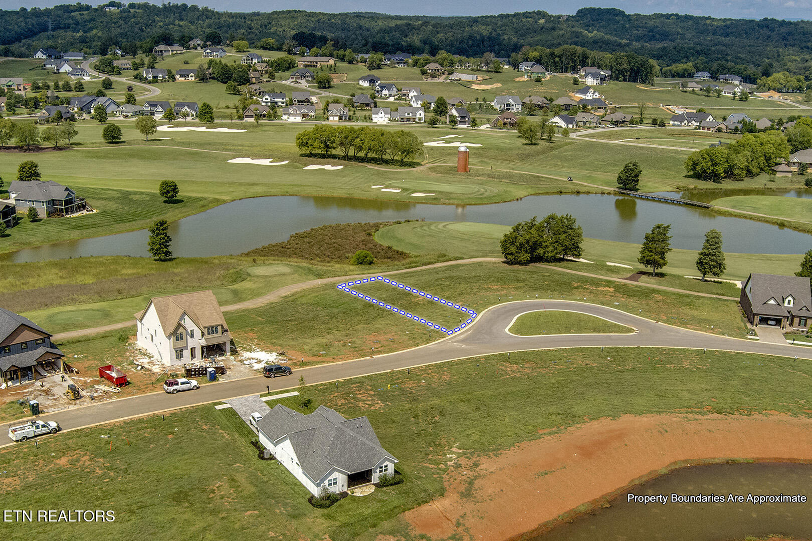 497 Black Bear Circle Loudon TN 37774