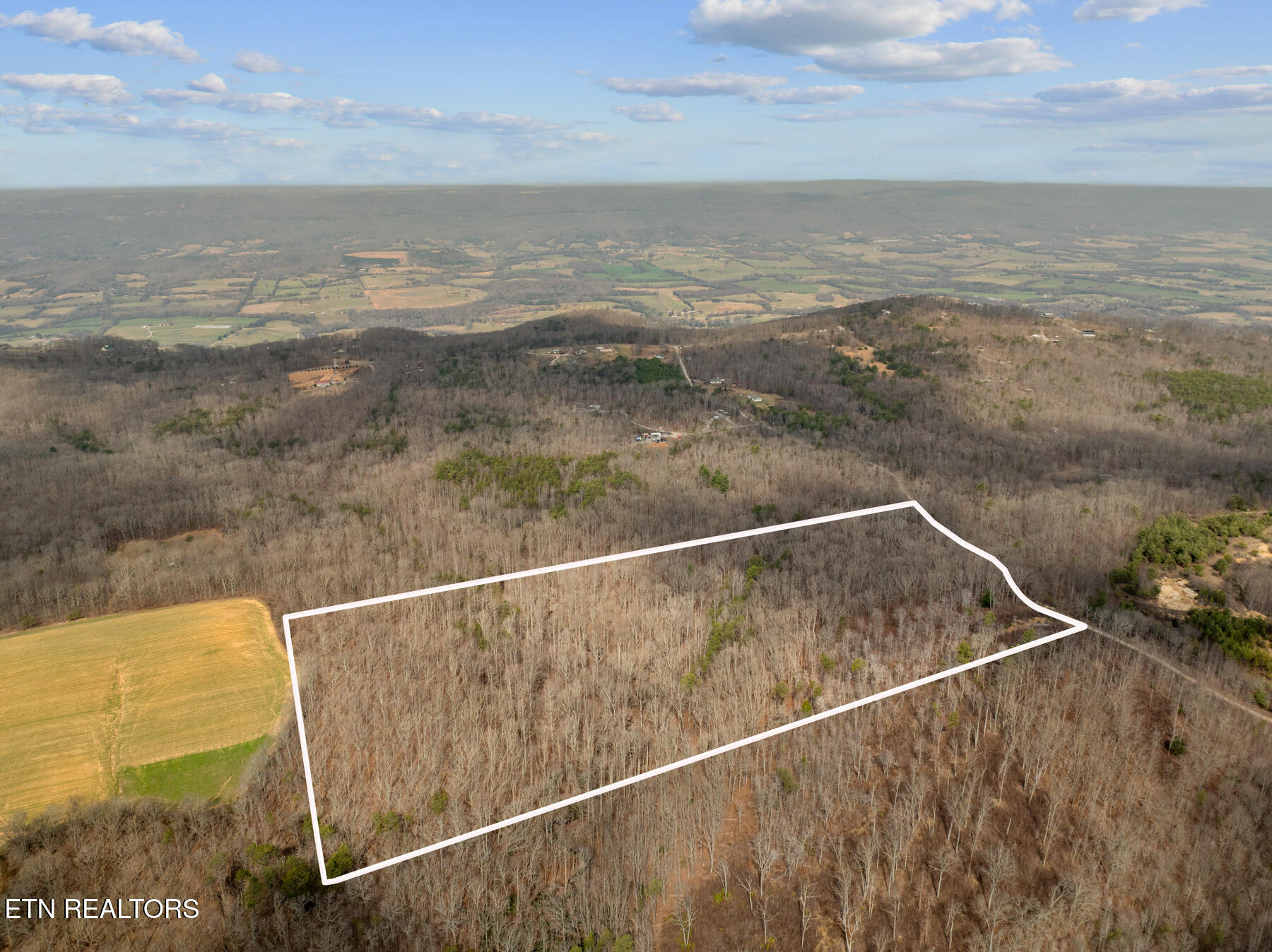 20 Acres Barbee Cemetery Road Pikeville TN 37367
